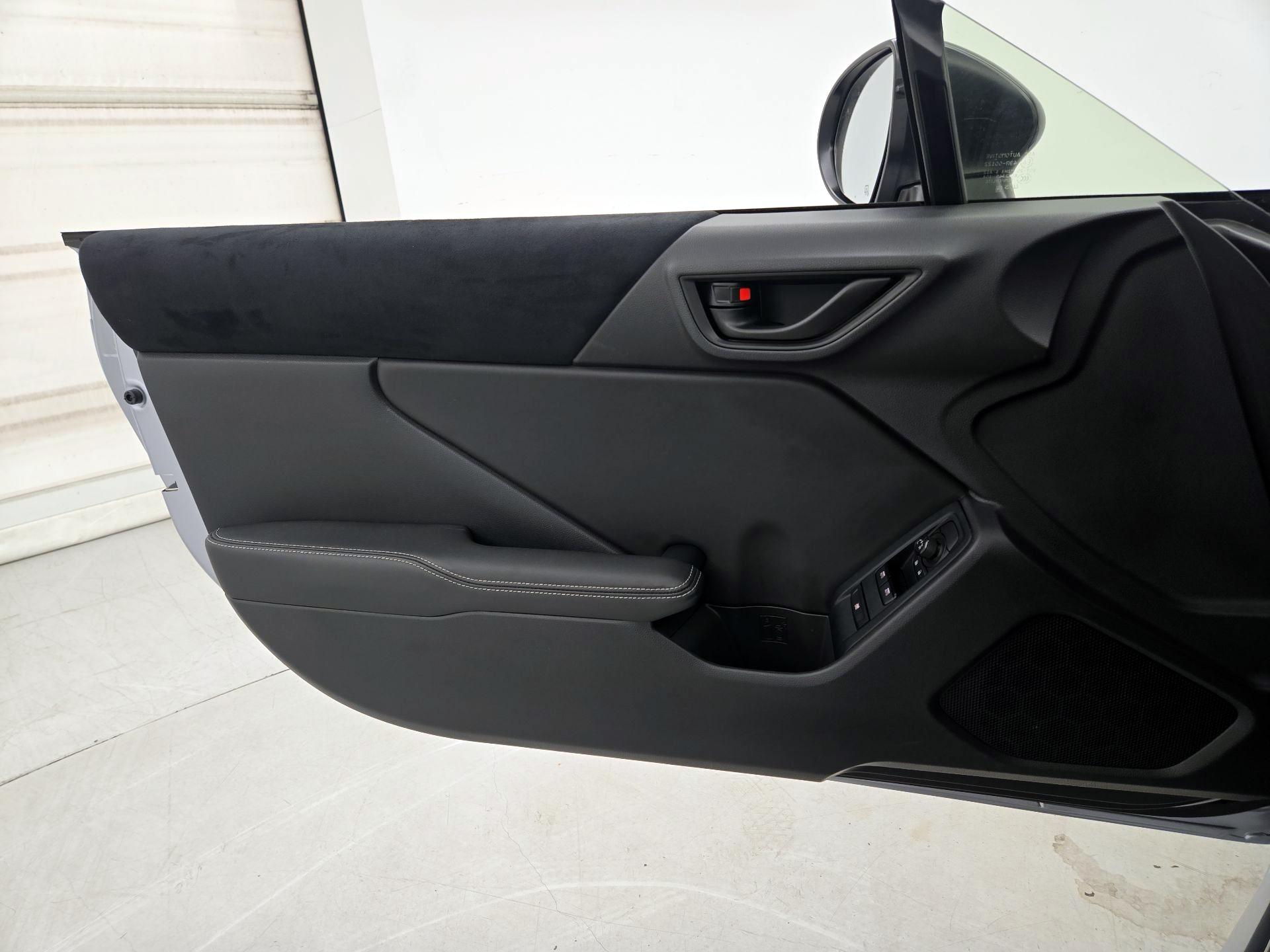 Thumbnail: 2023 Toyota GR86 - 12