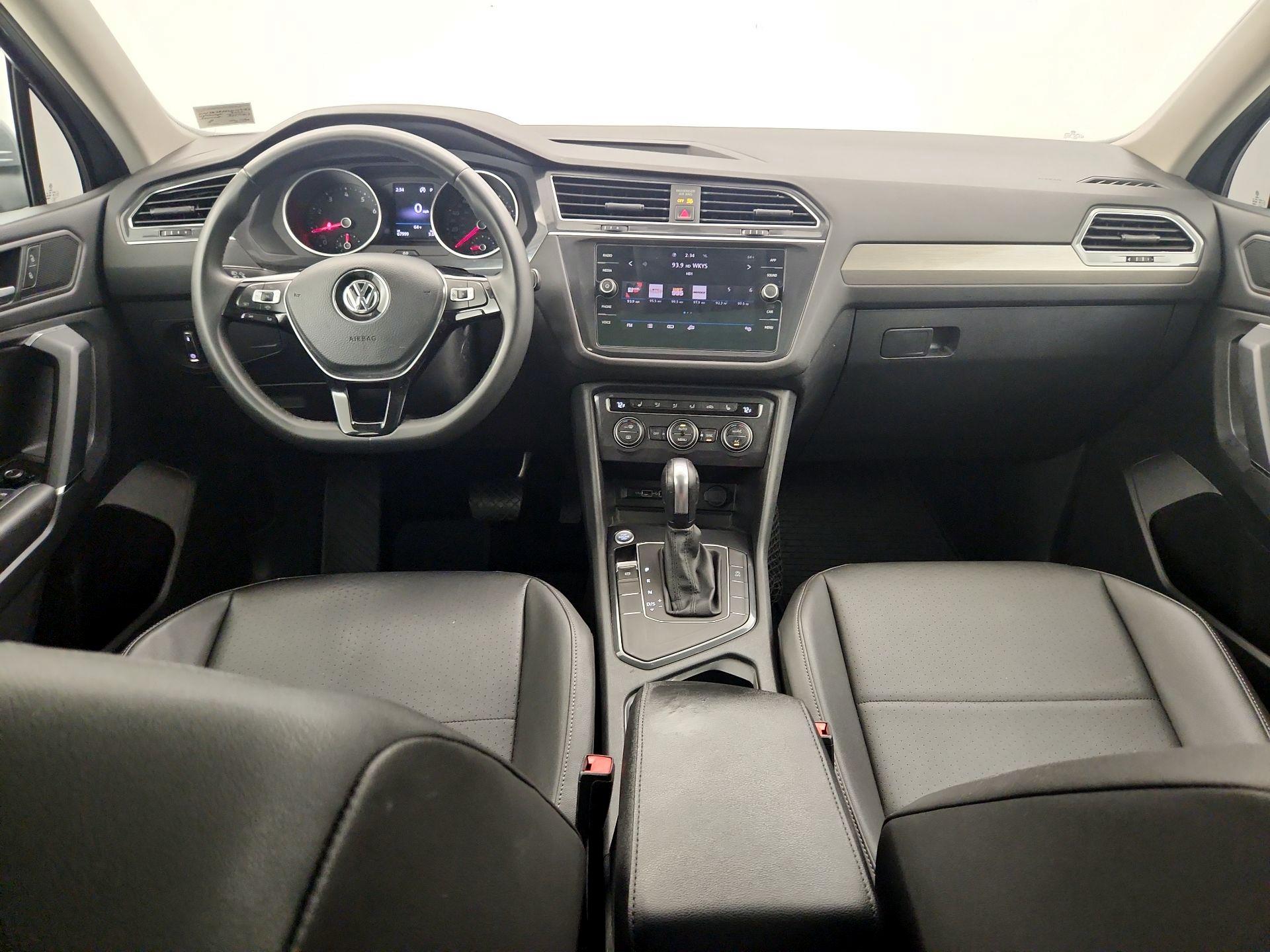Thumbnail: 2020 Volkswagen Tiguan - 9
