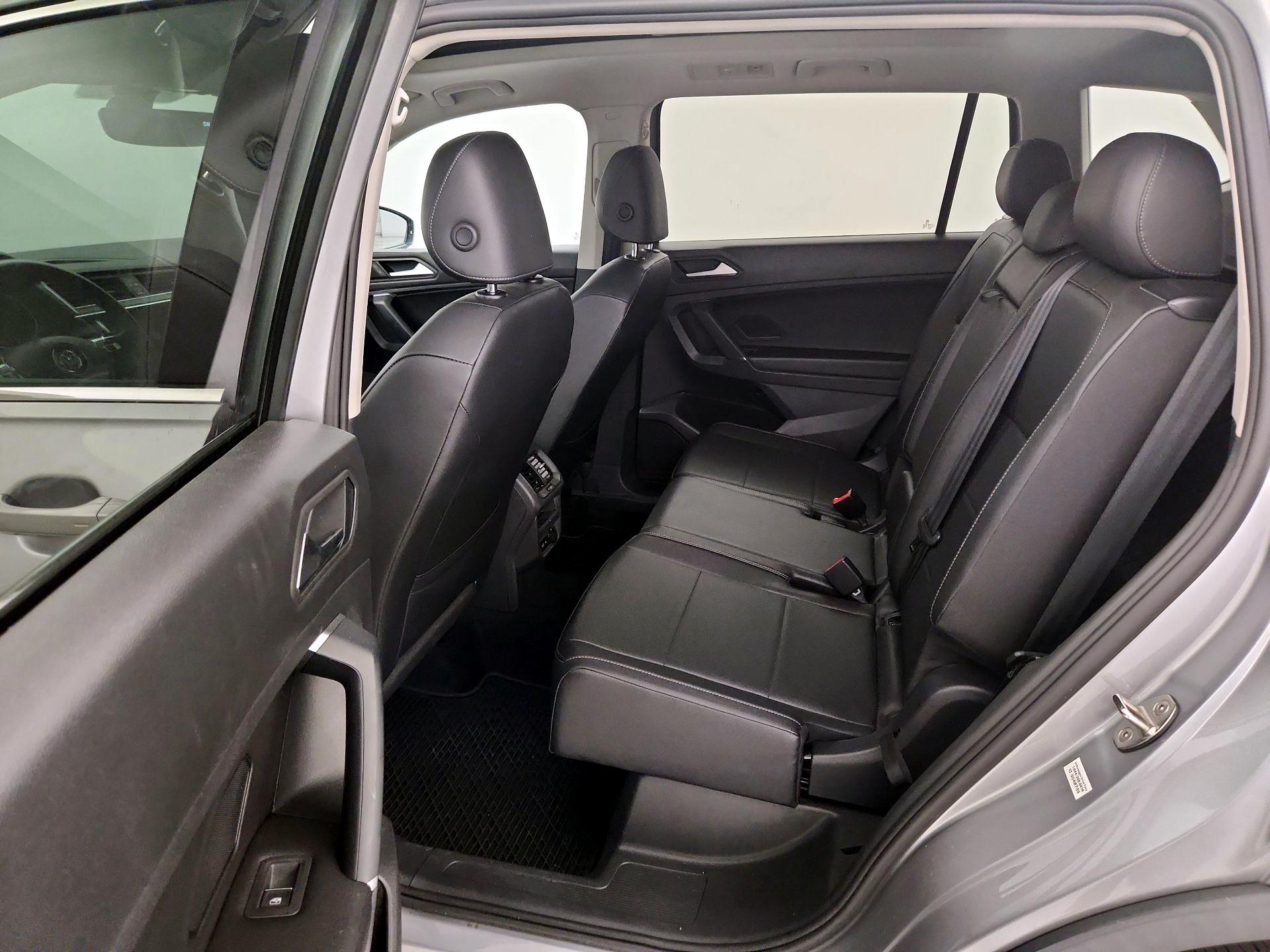 Thumbnail: 2020 Volkswagen Tiguan - 20