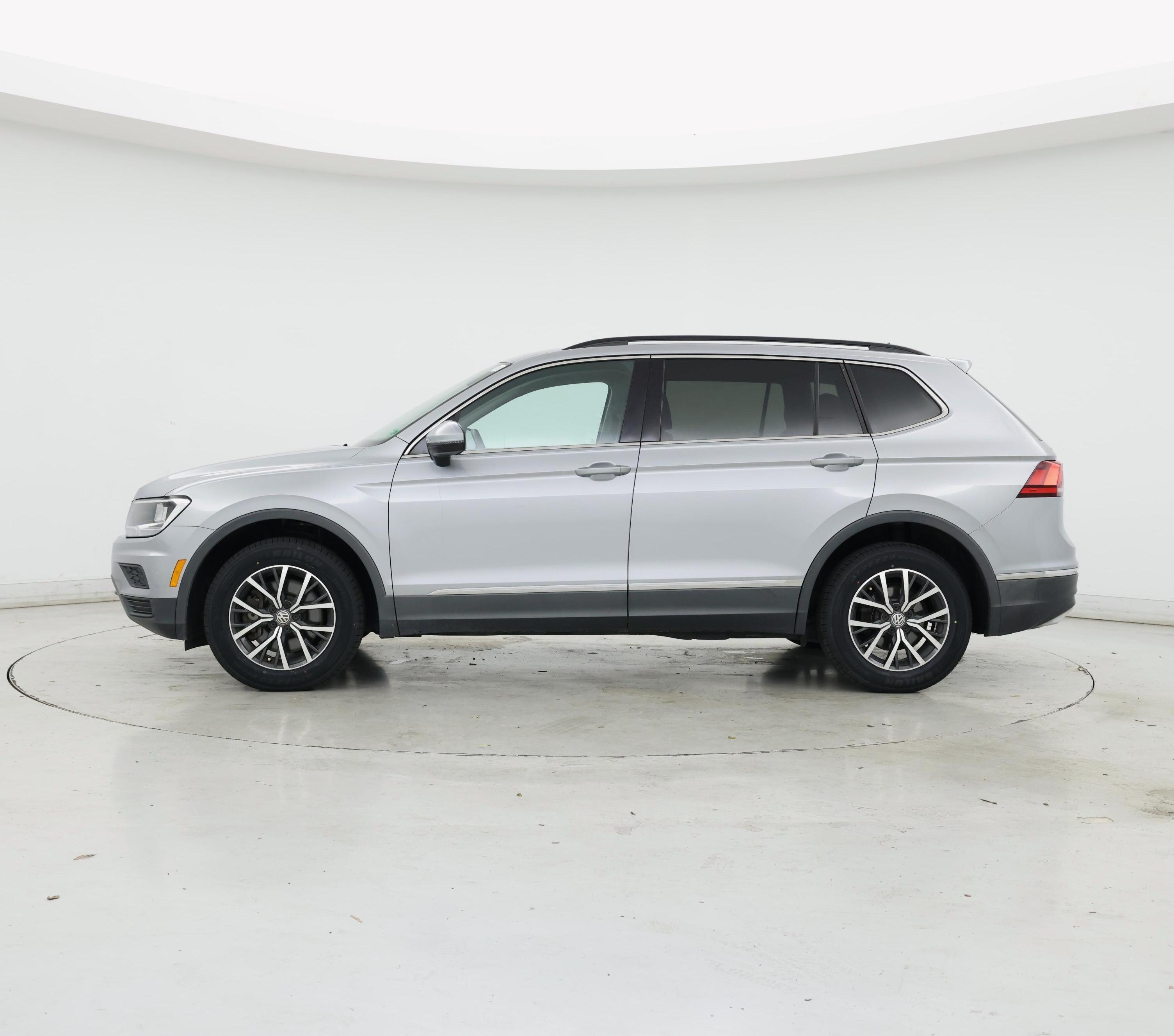 Thumbnail: 2020 Volkswagen Tiguan - 3