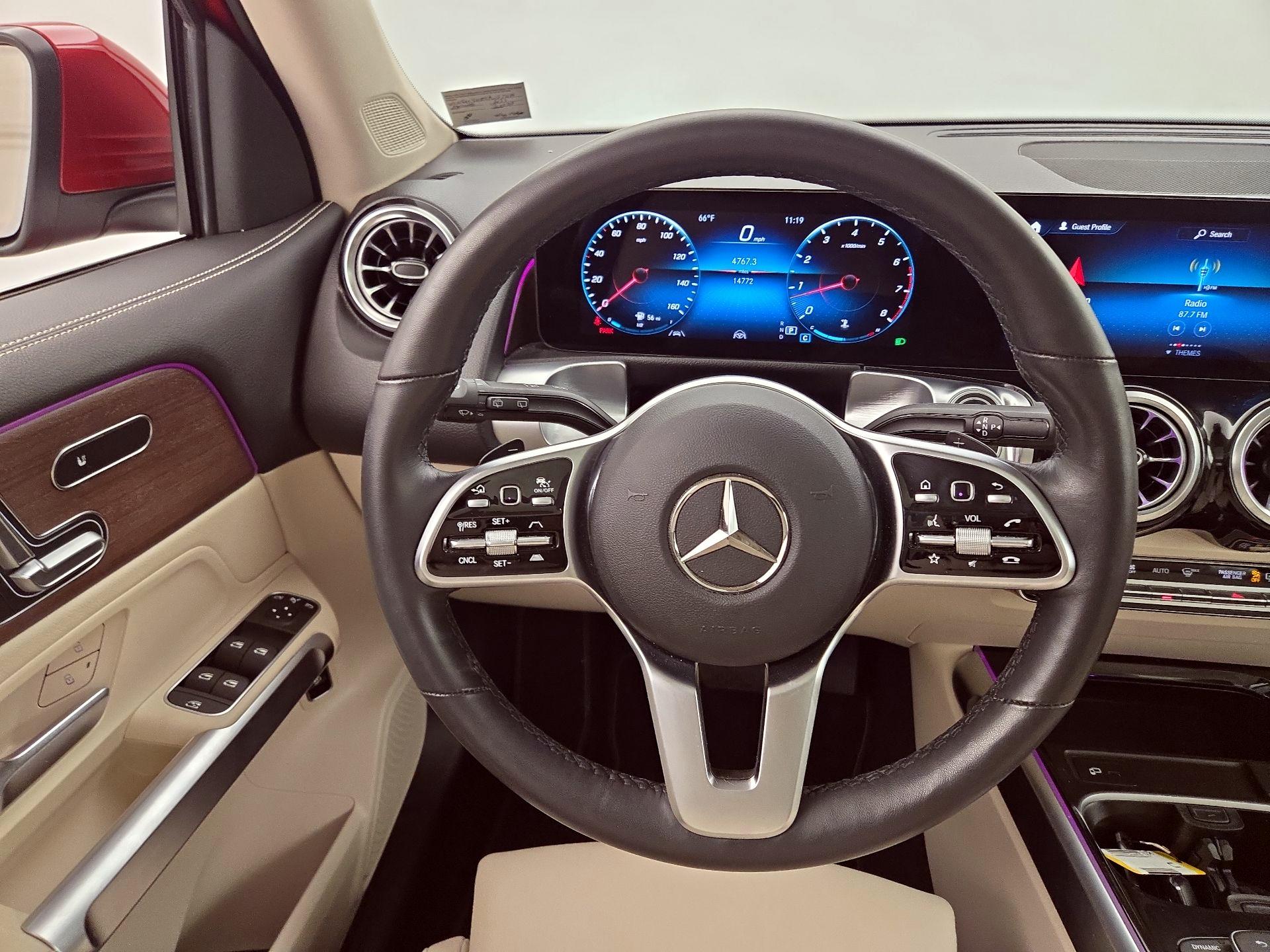 Thumbnail: 2023 Mercedes-Benz GLB - 10