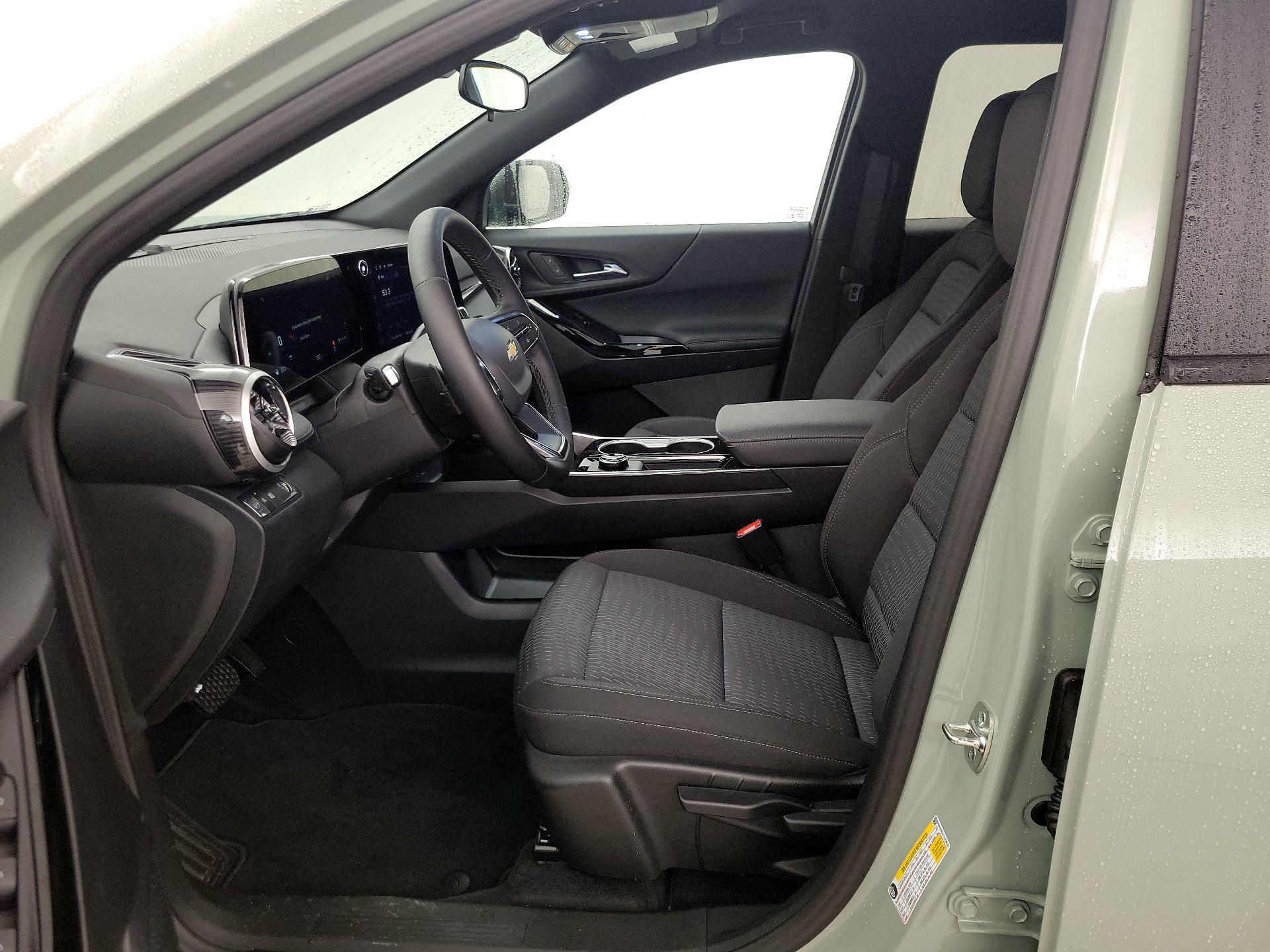 Thumbnail: 2026 Chevrolet Equinox - 11