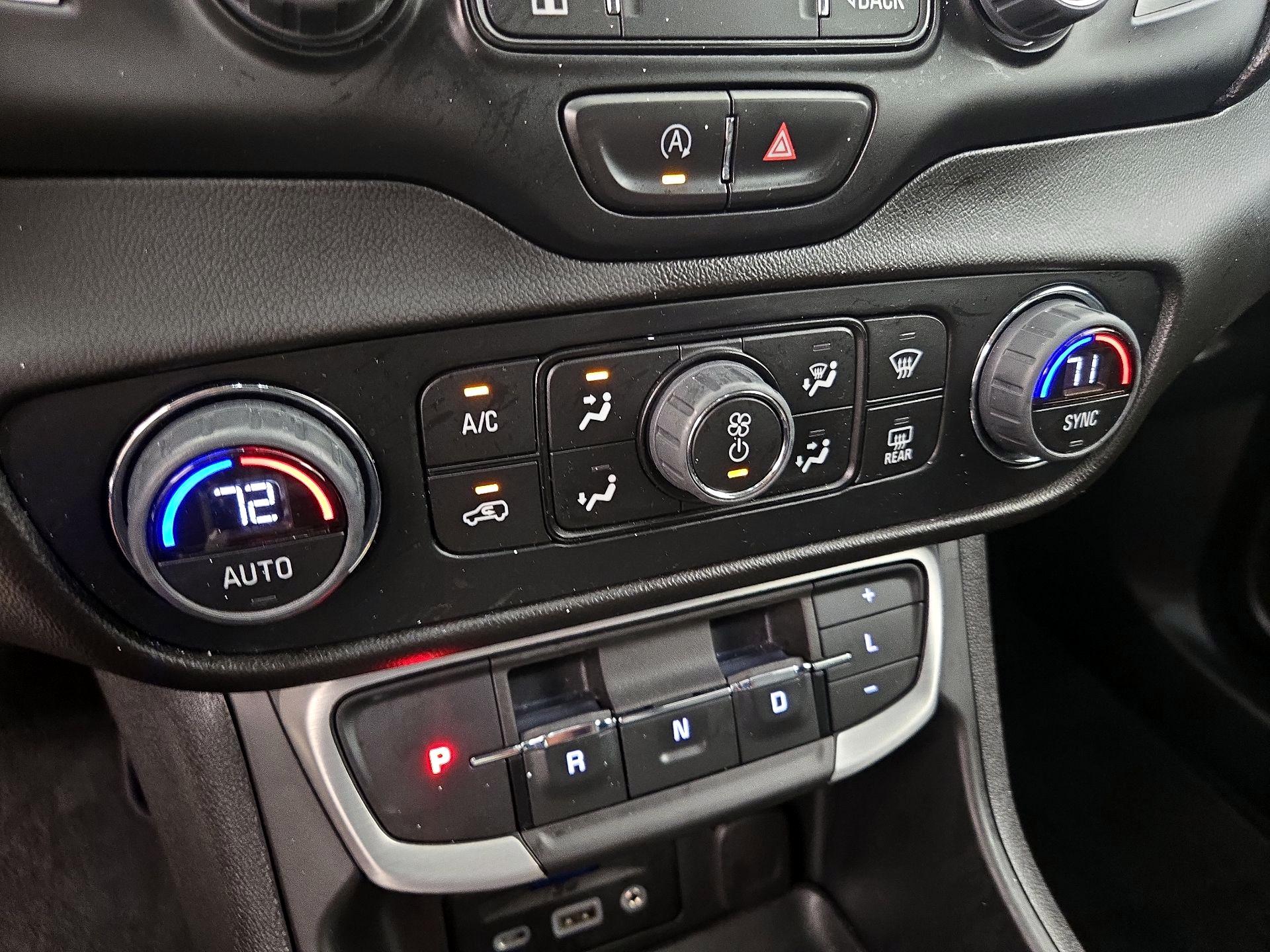 Thumbnail: 2023 GMC Terrain - 16