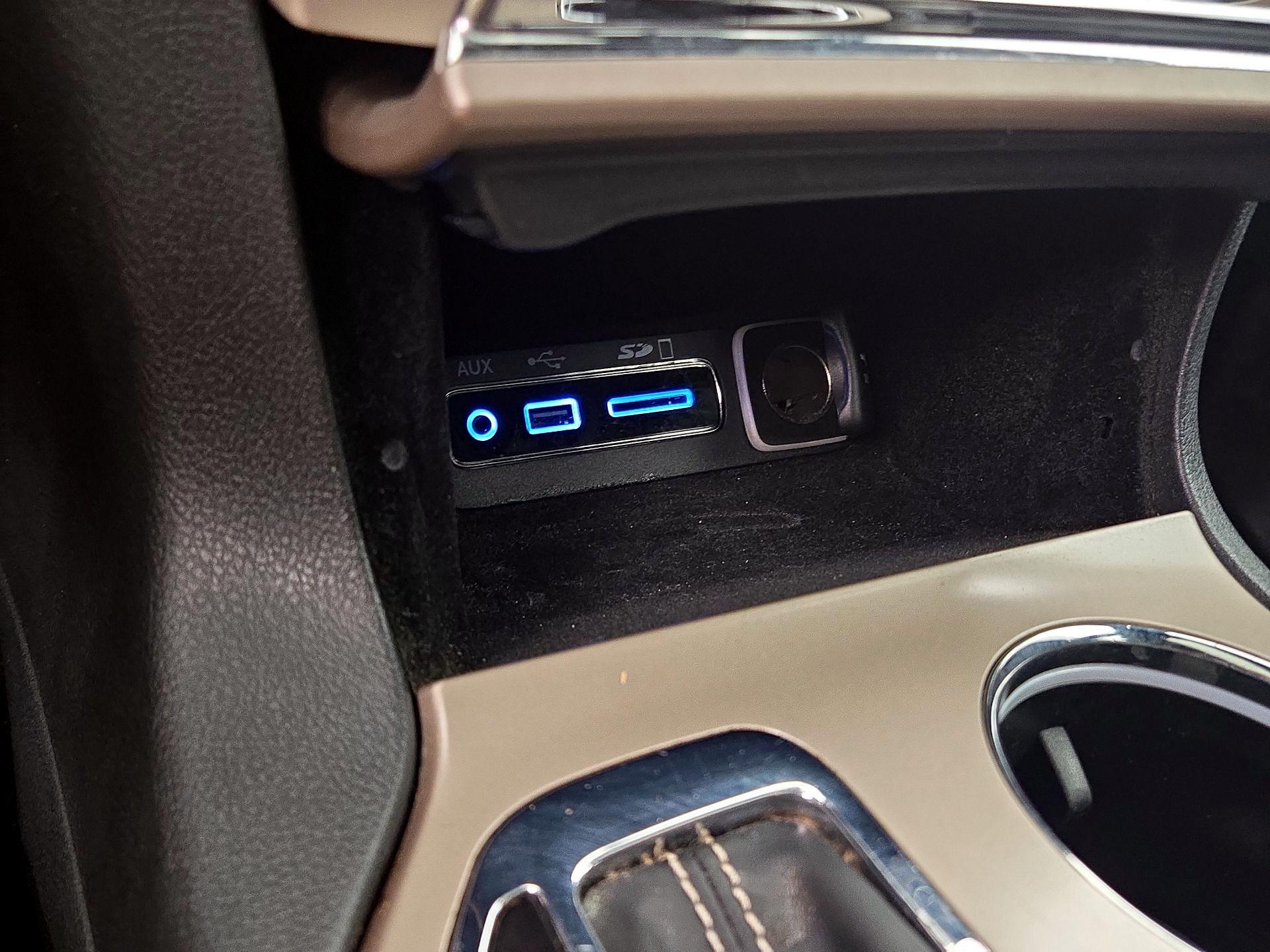 Thumbnail: 2016 Jeep Grand Cherokee - 19