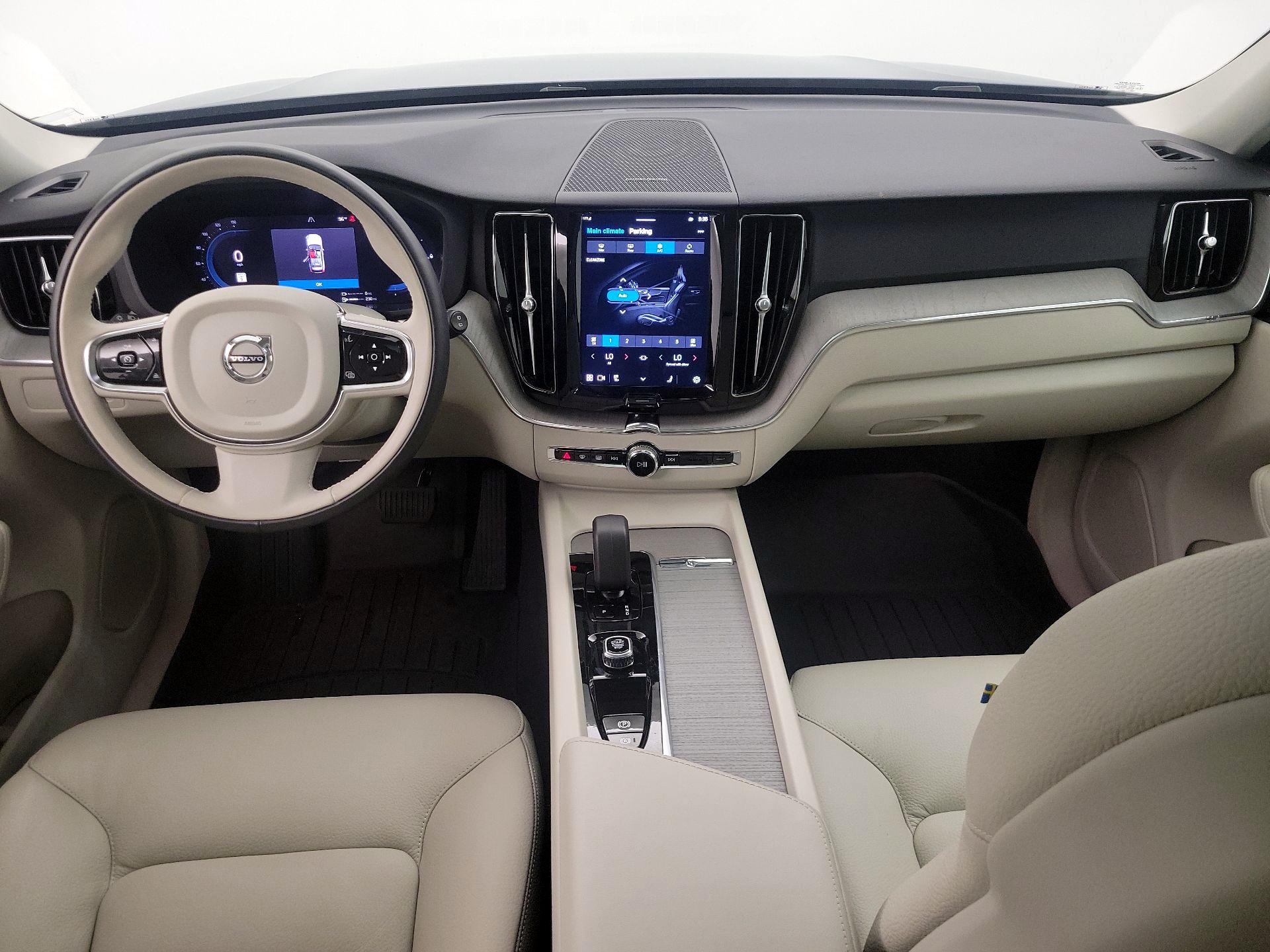 Thumbnail: 2024 Volvo XC60 - 9