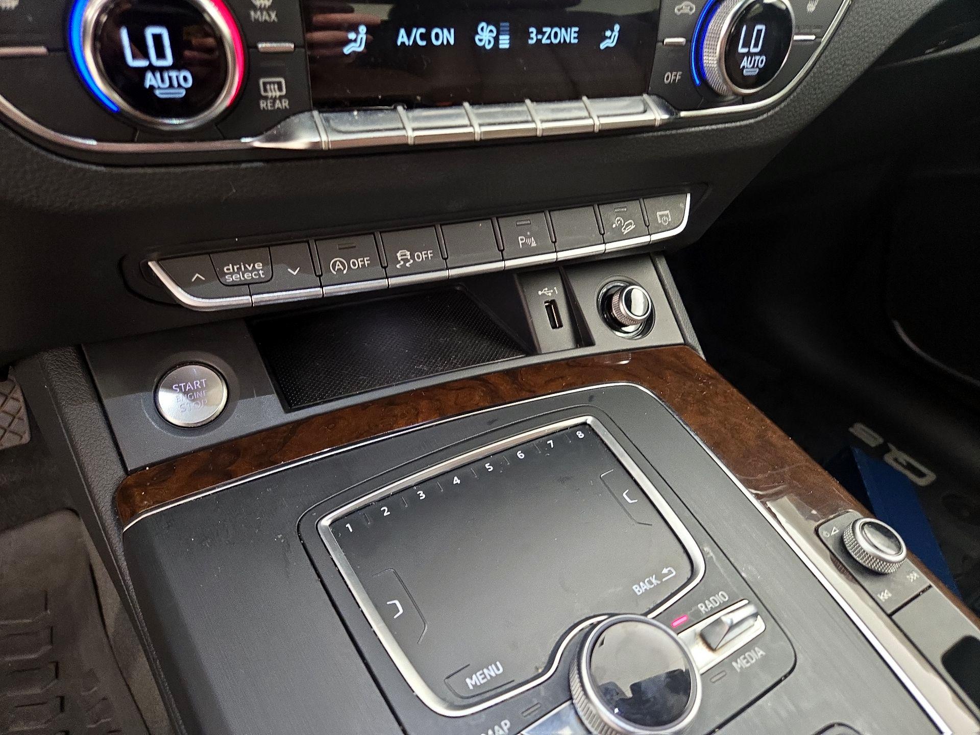 Thumbnail: 2018 Audi Q5 - 18