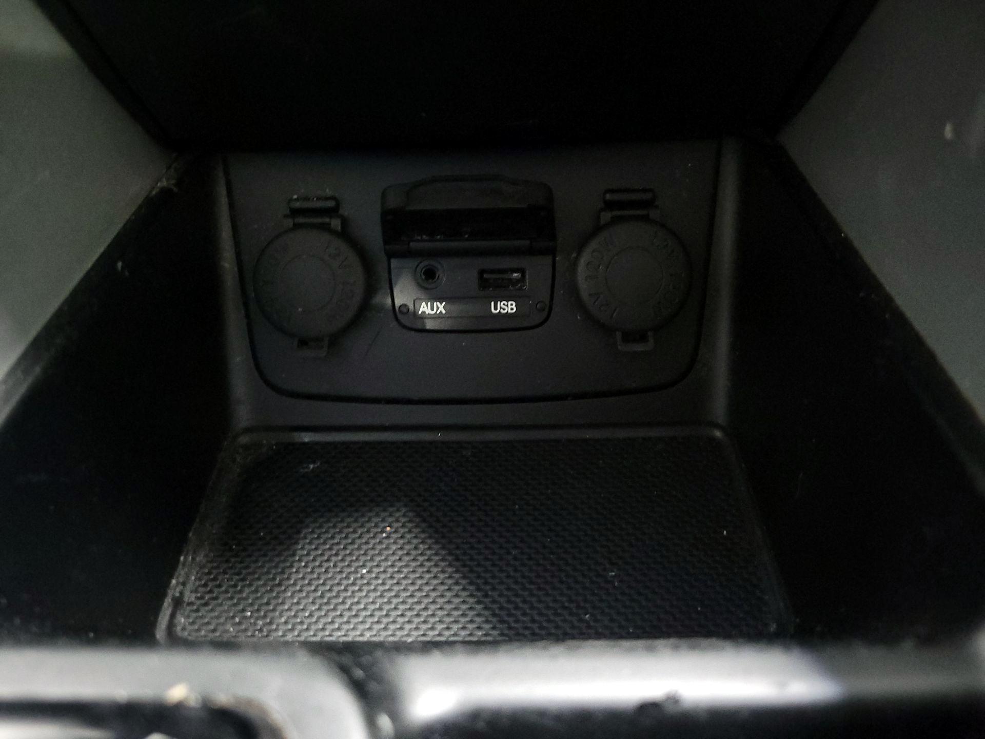 Thumbnail: 2014 Hyundai Sonata - 18