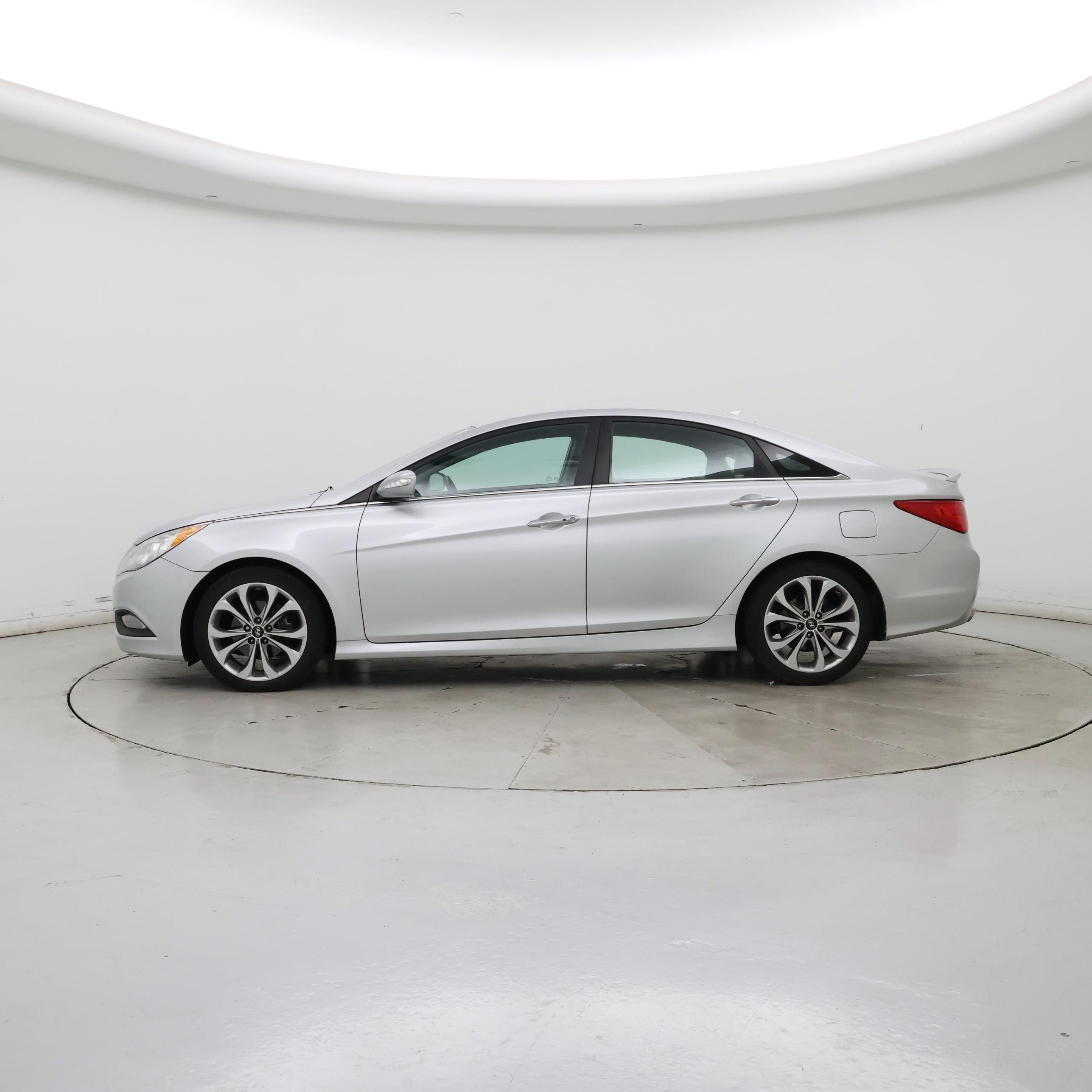 Thumbnail: 2014 Hyundai Sonata - 3
