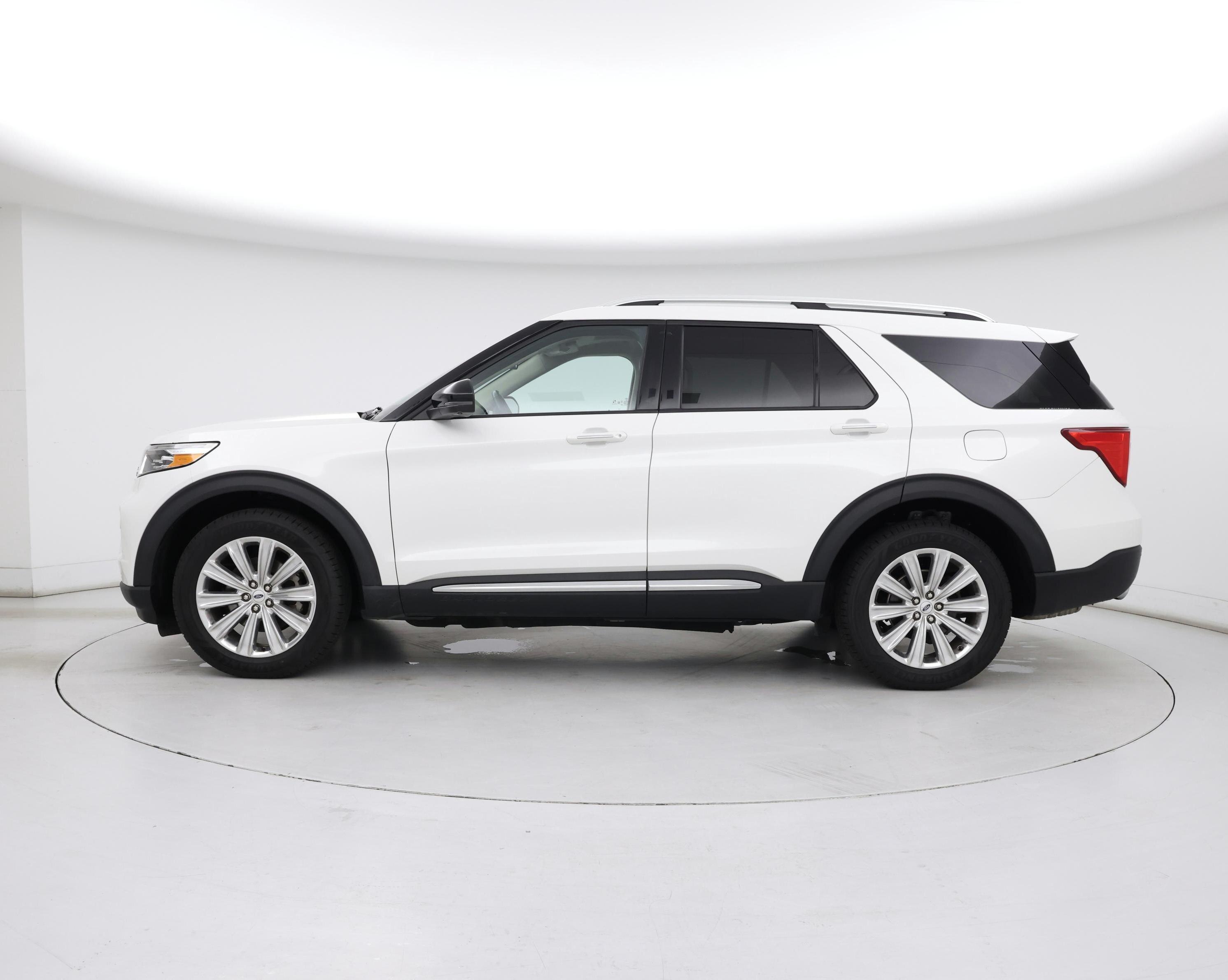 Thumbnail: 2021 Ford Explorer - 3