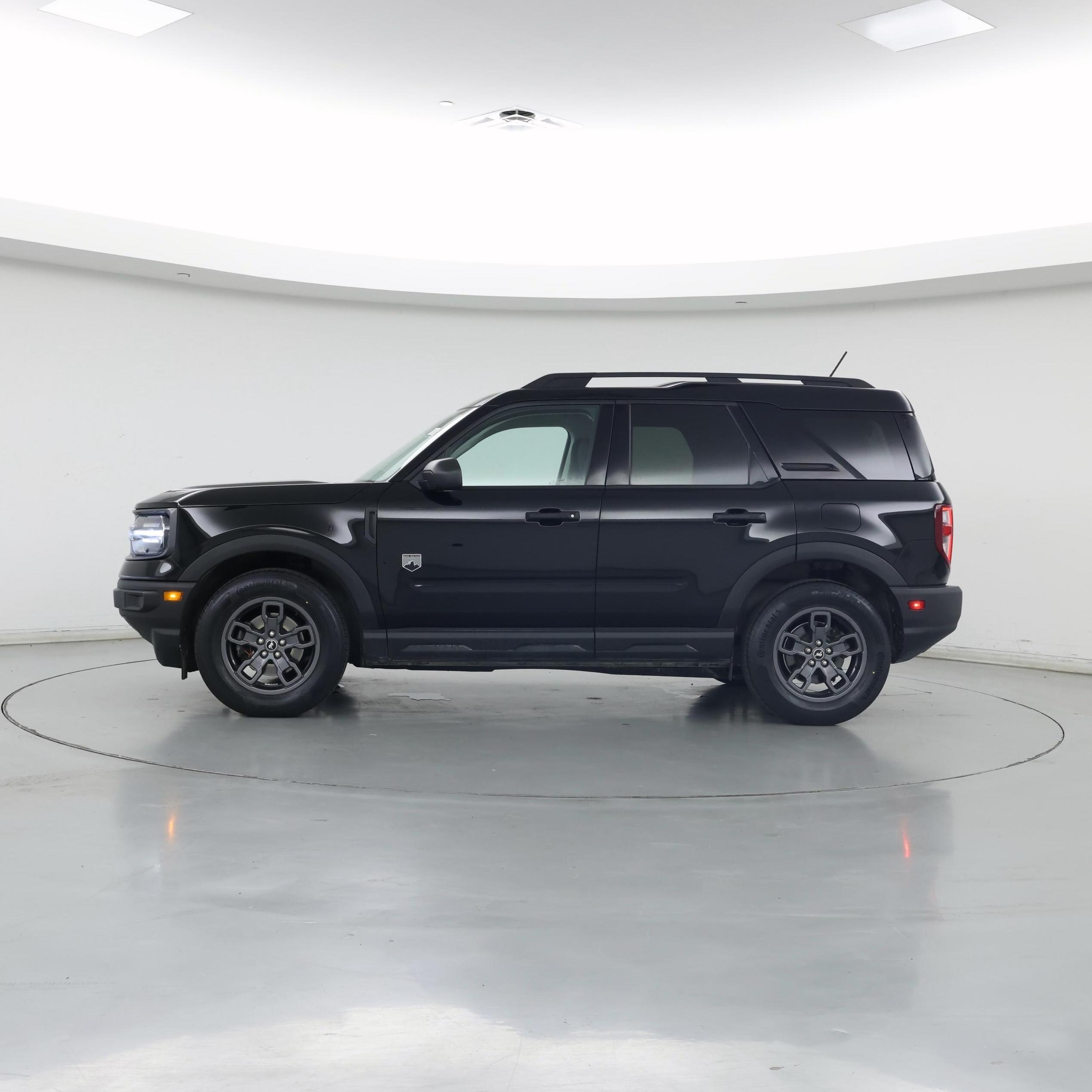 Thumbnail: 2022 Ford Bronco Sport - 3