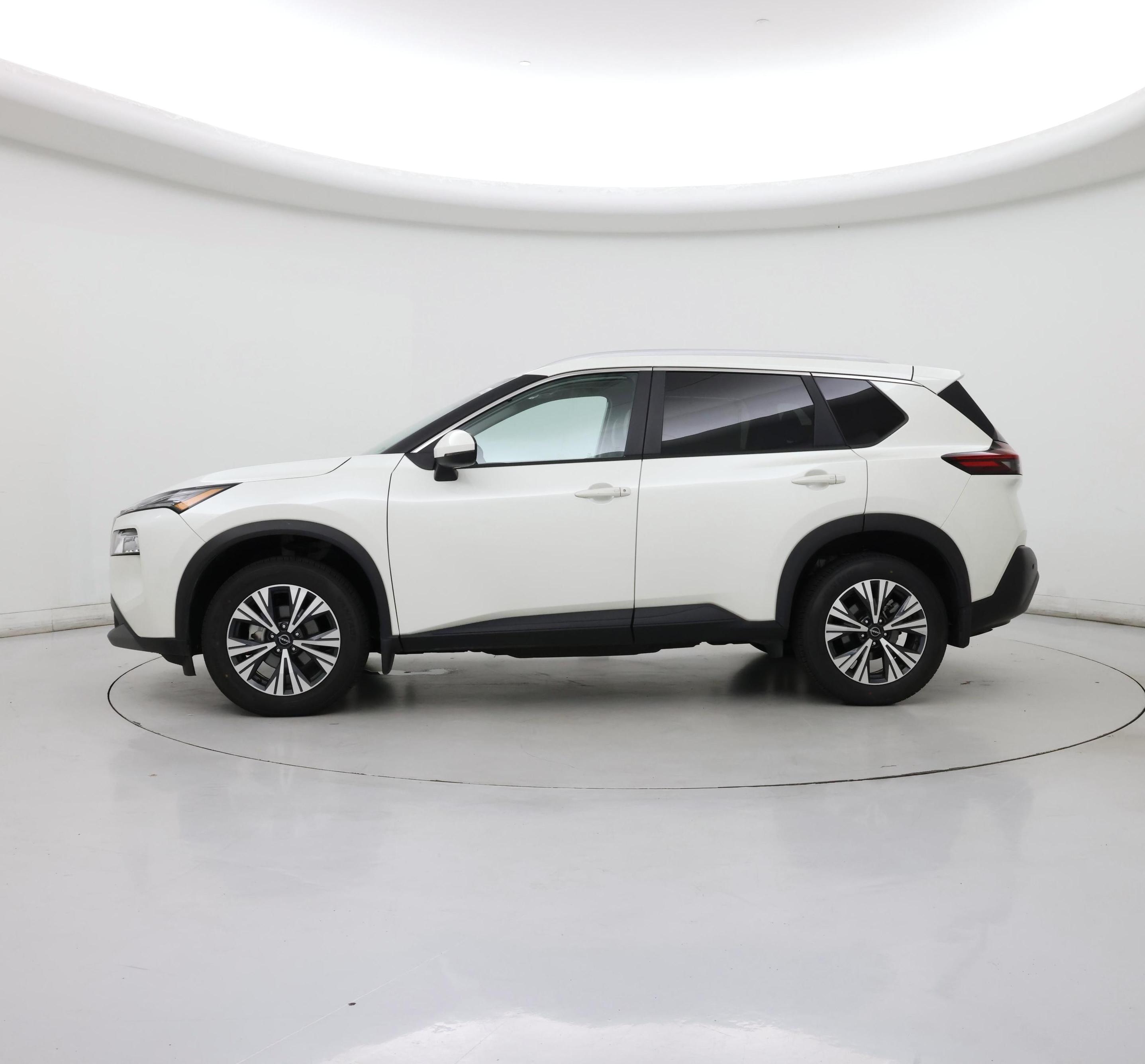 Thumbnail: 2022 Nissan Rogue - 3