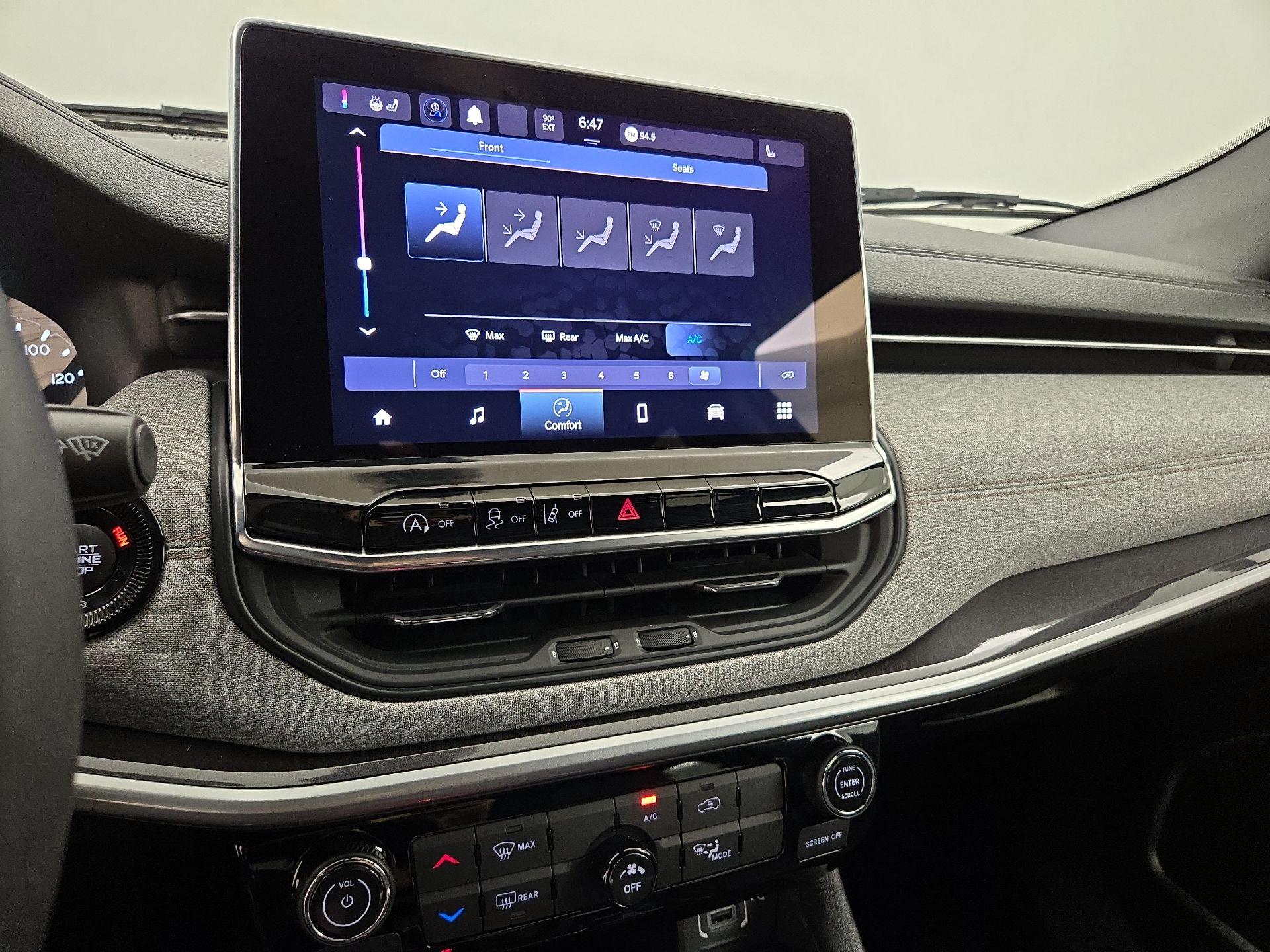 Thumbnail: 2023 Jeep Compass - 16