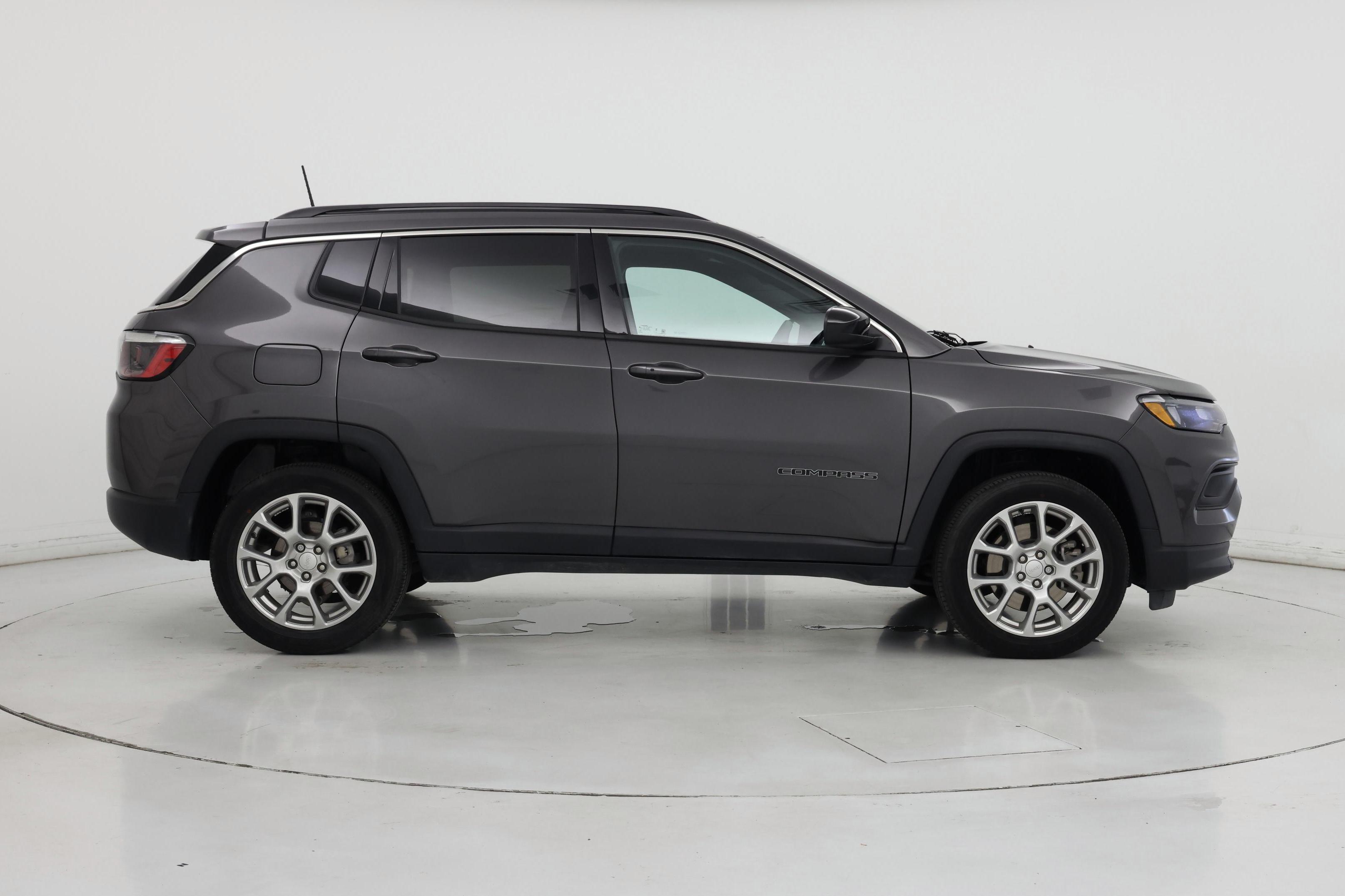 Thumbnail: 2023 Jeep Compass - 7