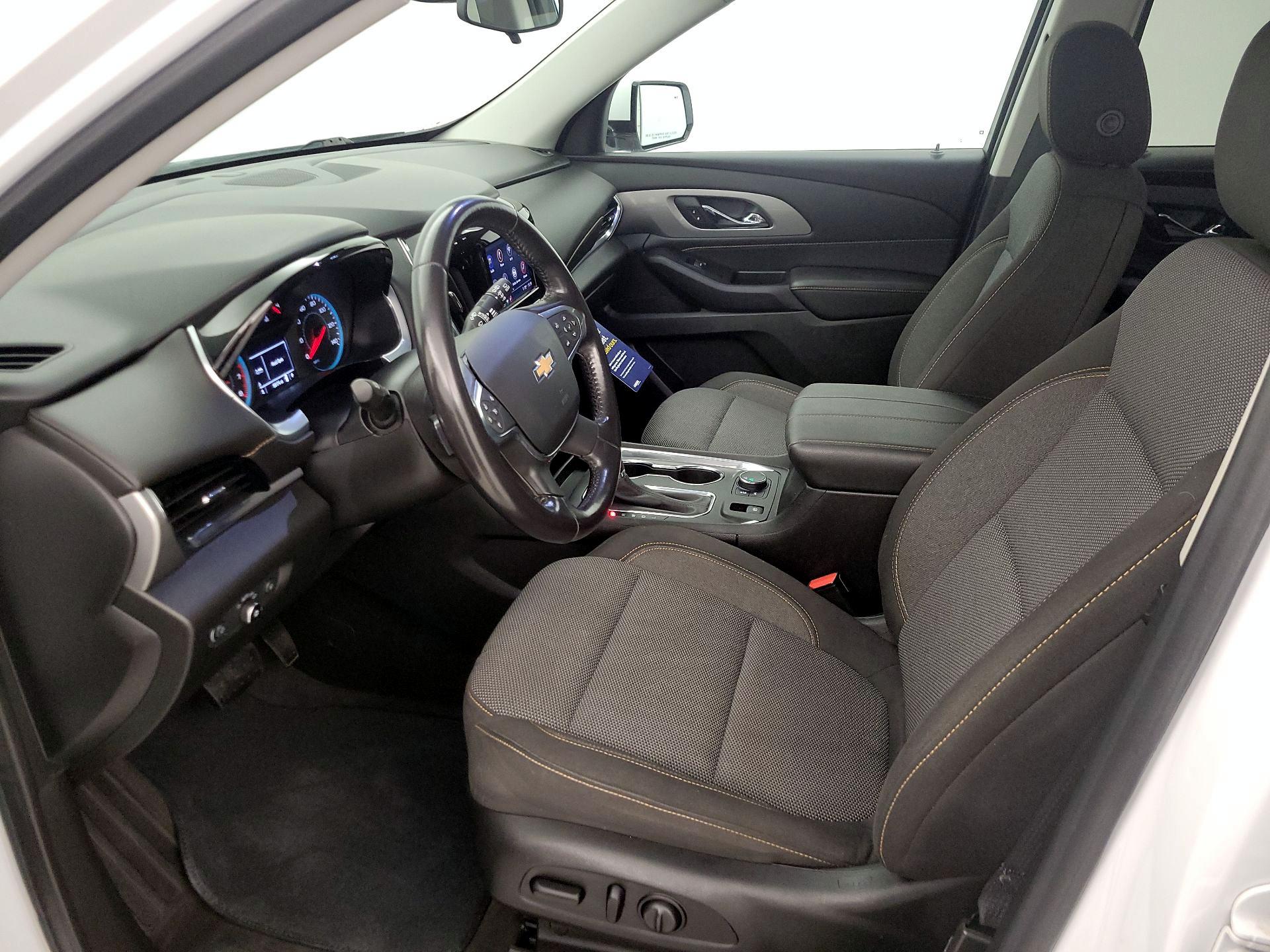Thumbnail: 2020 Chevrolet Traverse - 11