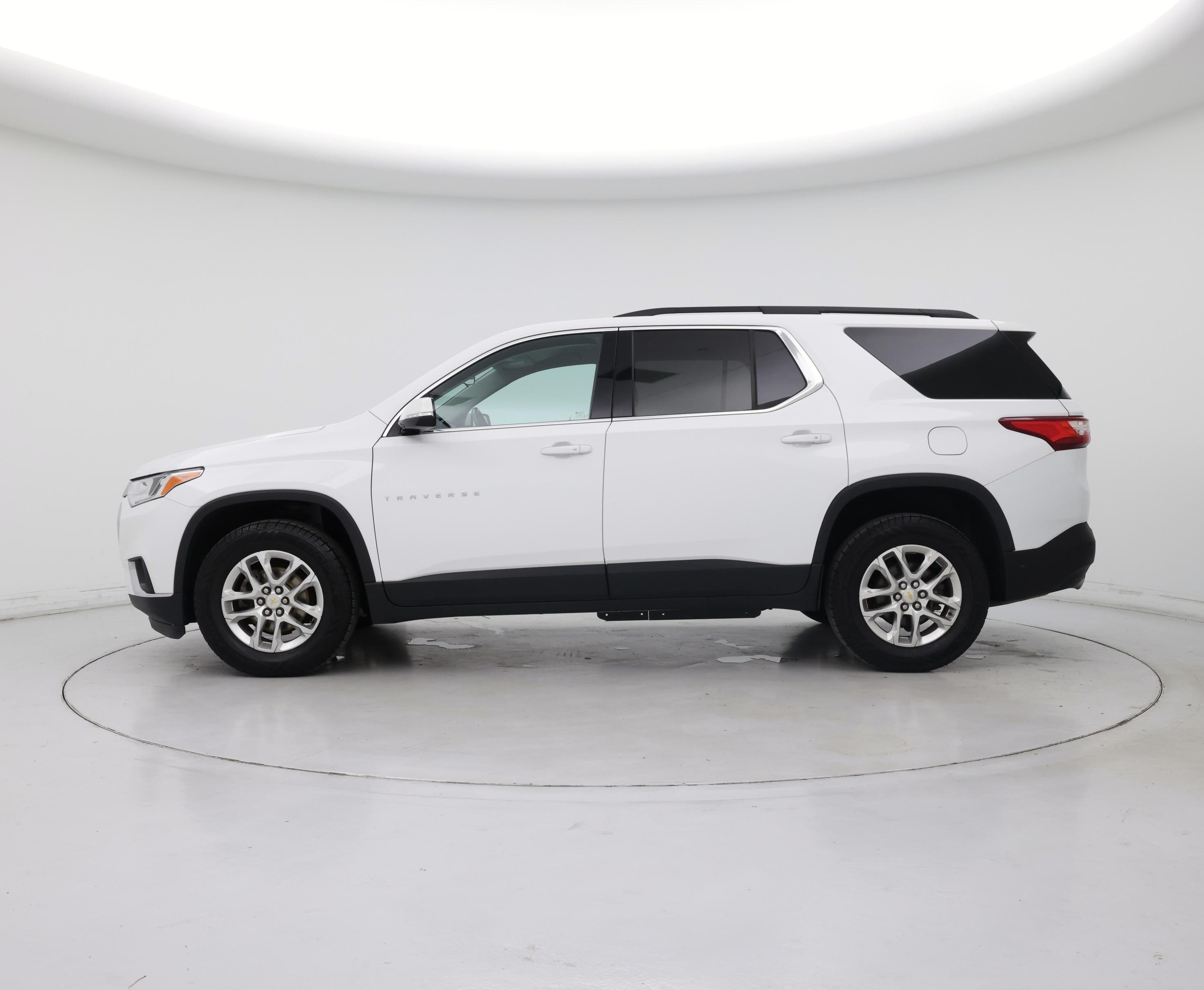 Thumbnail: 2020 Chevrolet Traverse - 3