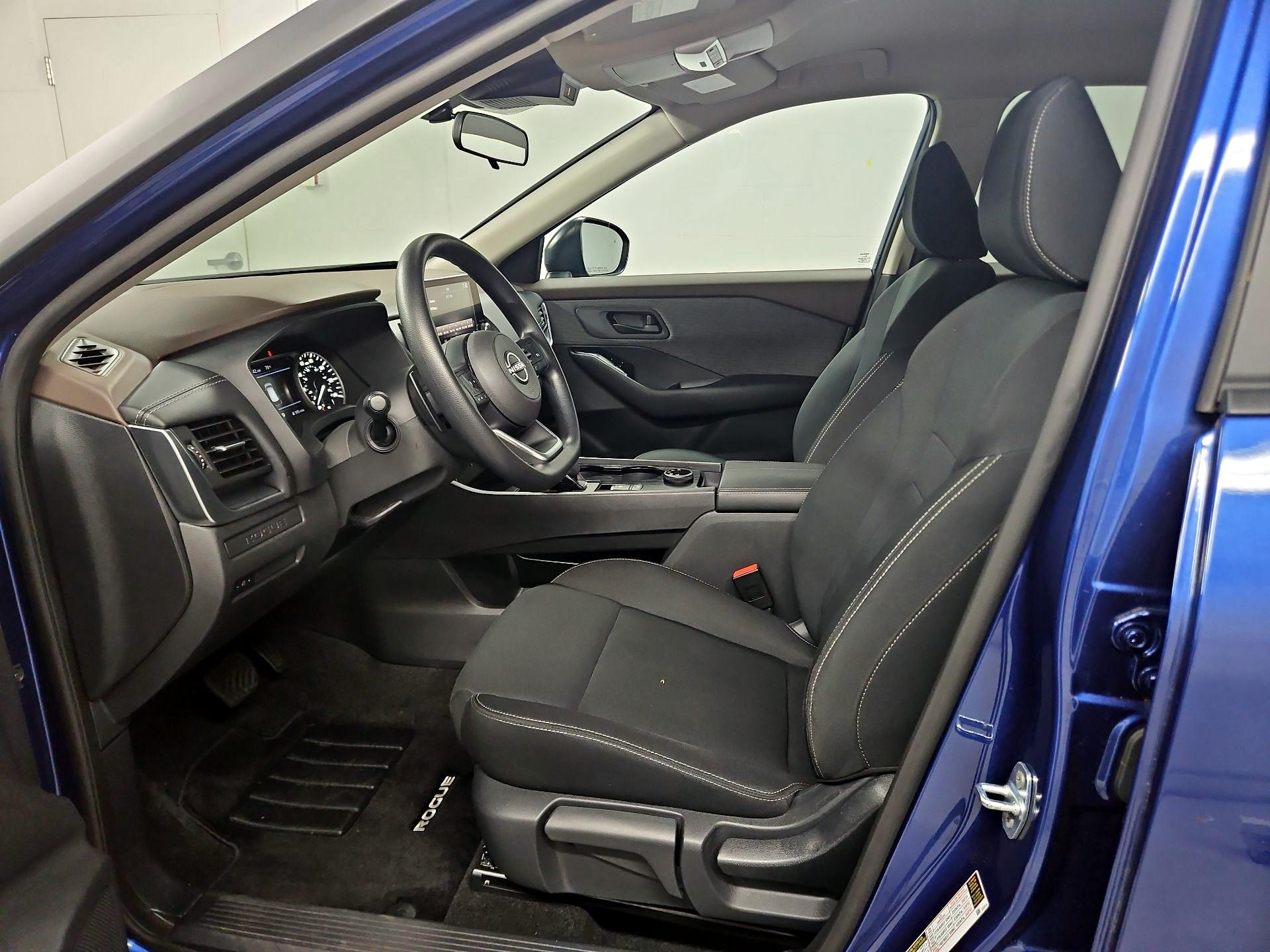 Thumbnail: 2023 Nissan Rogue - 11