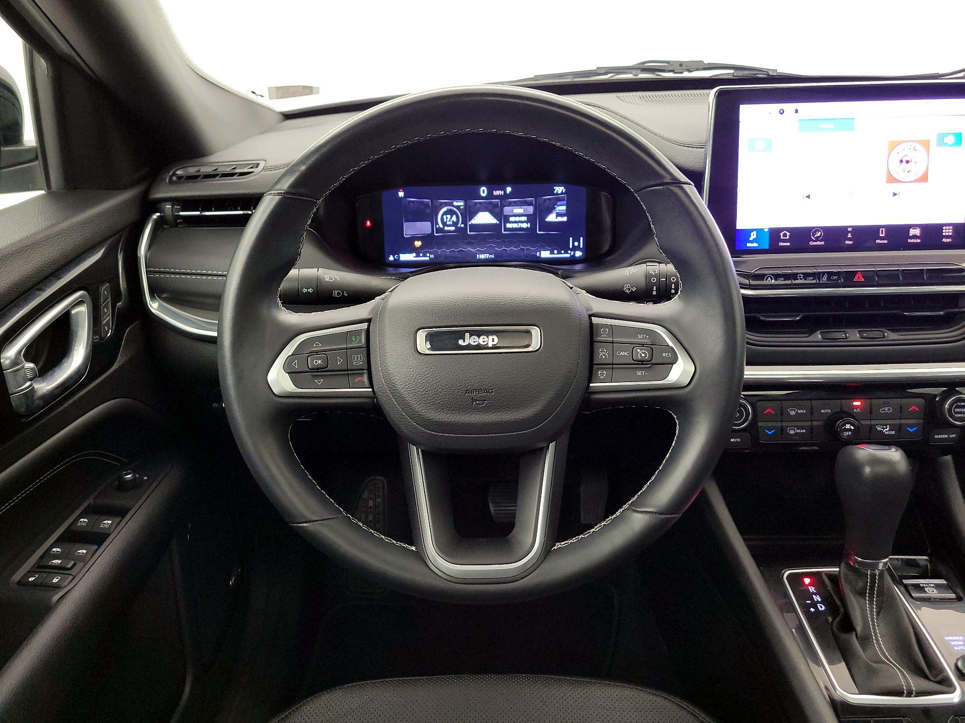 Thumbnail: 2022 Jeep Compass - 10