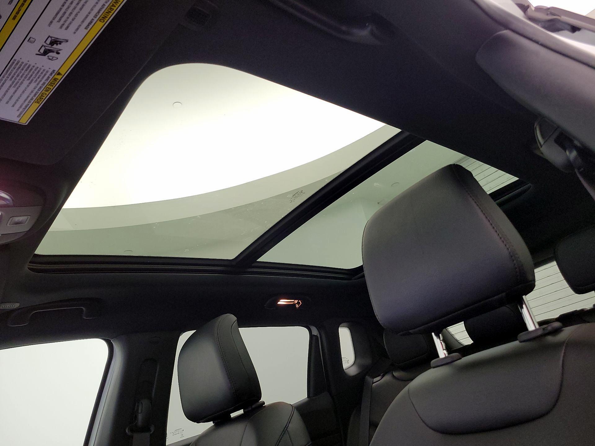 Thumbnail: 2022 Jeep Compass - 20