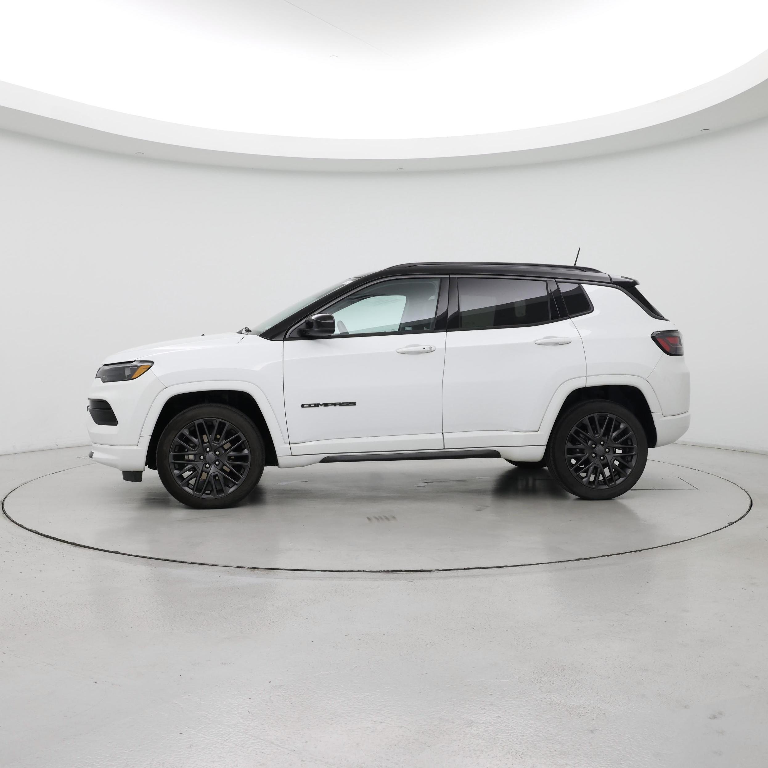 Thumbnail: 2022 Jeep Compass - 3