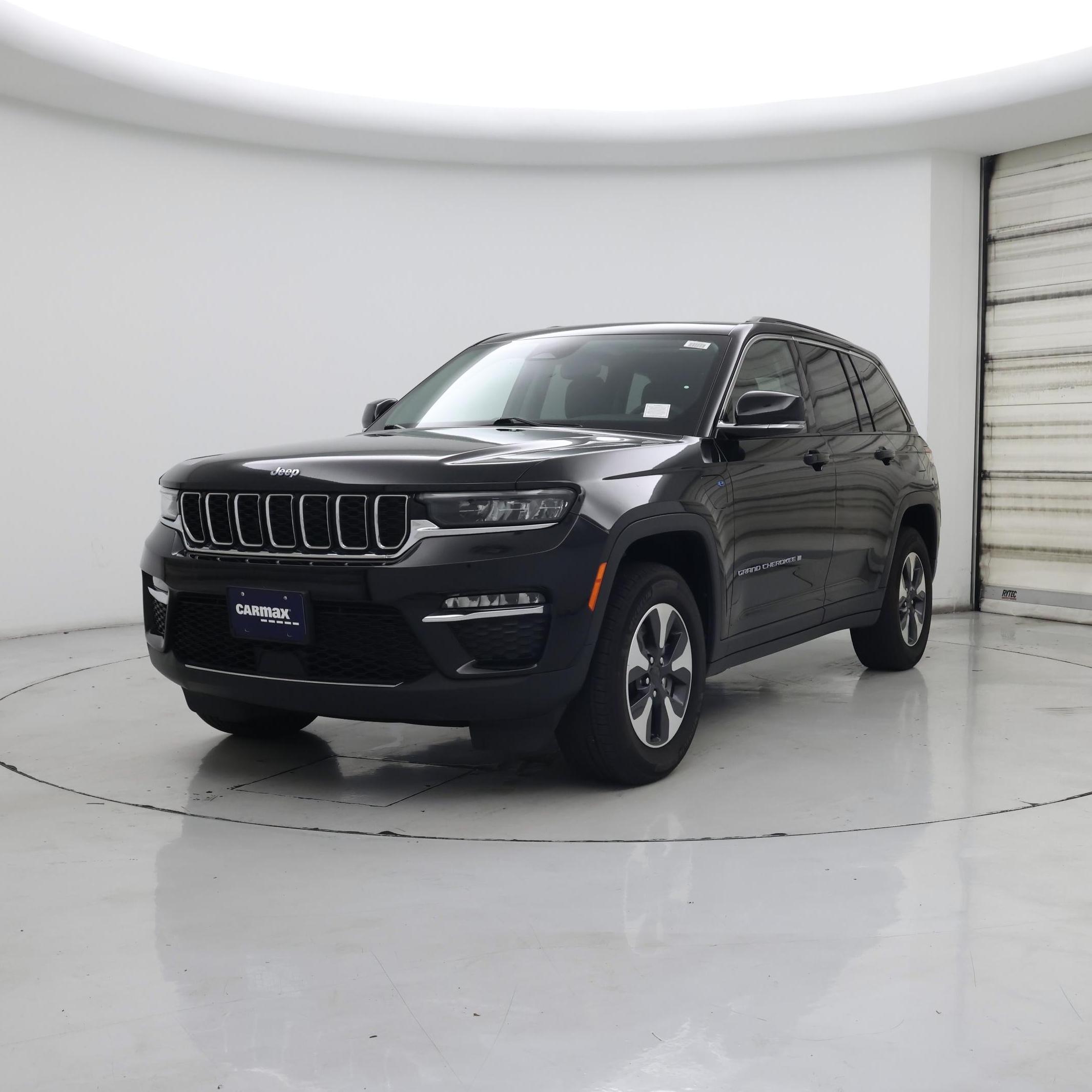 Thumbnail: 2023 Jeep Grand Cherokee - 4