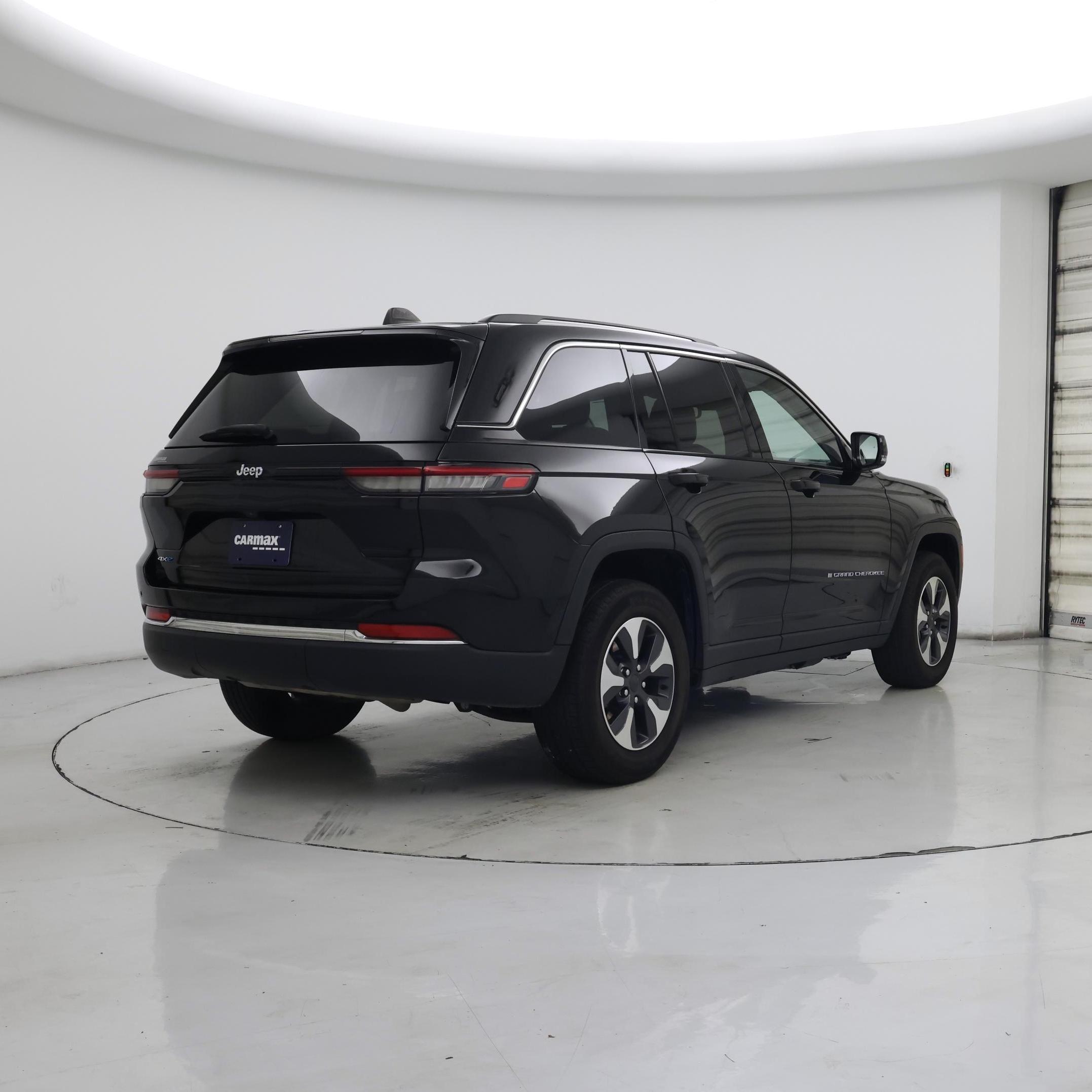 Thumbnail: 2023 Jeep Grand Cherokee - 8