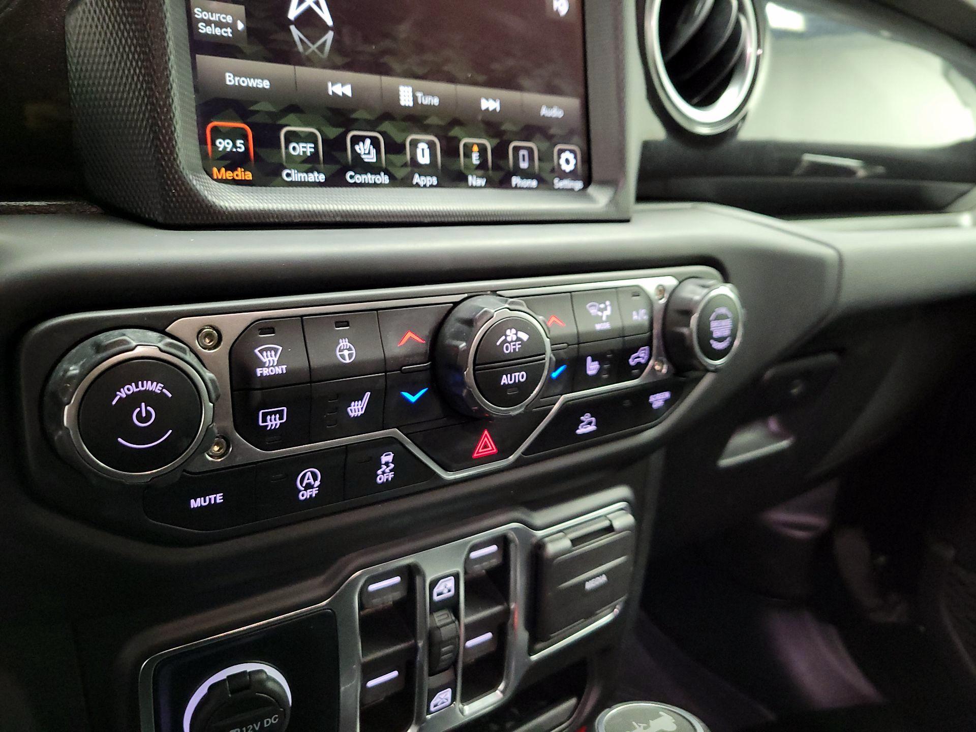 Thumbnail: 2021 Jeep Wrangler - 15