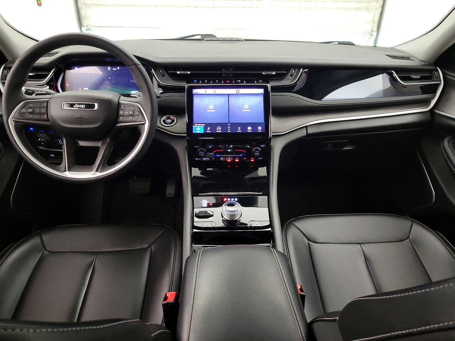 Thumbnail: 2023 Jeep Grand Cherokee - 9