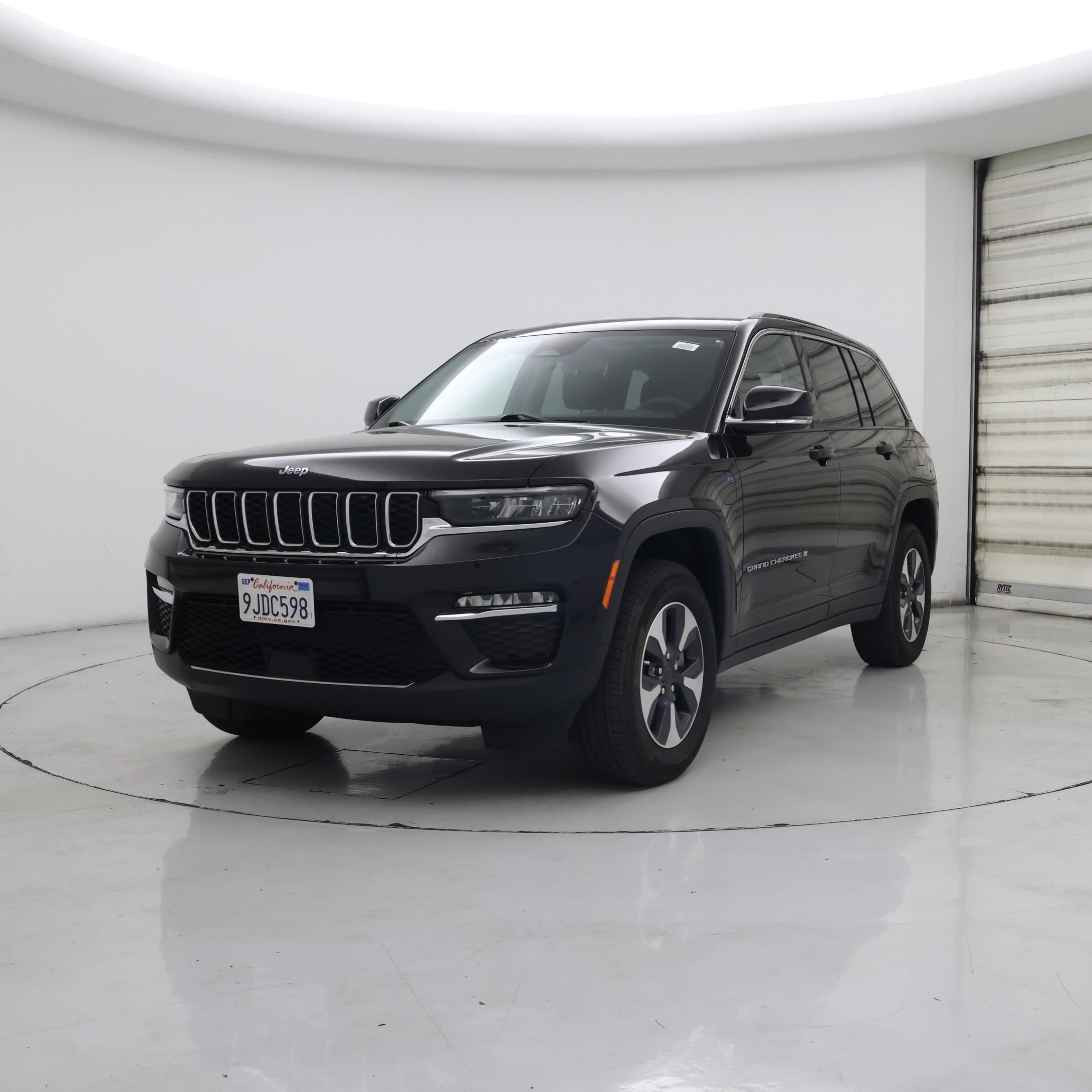 Thumbnail: 2023 Jeep Grand Cherokee - 4