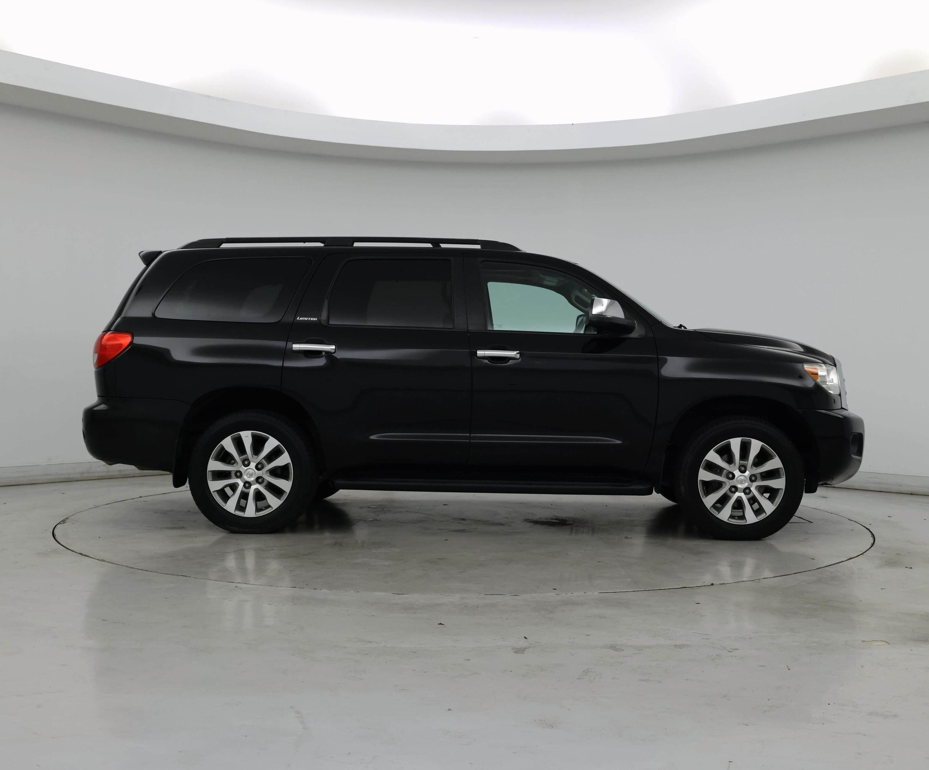 Thumbnail: 2015 Toyota Sequoia - 7