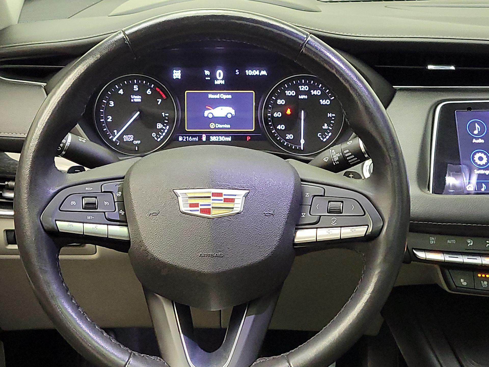 Thumbnail: 2021 Cadillac XT4 - 10