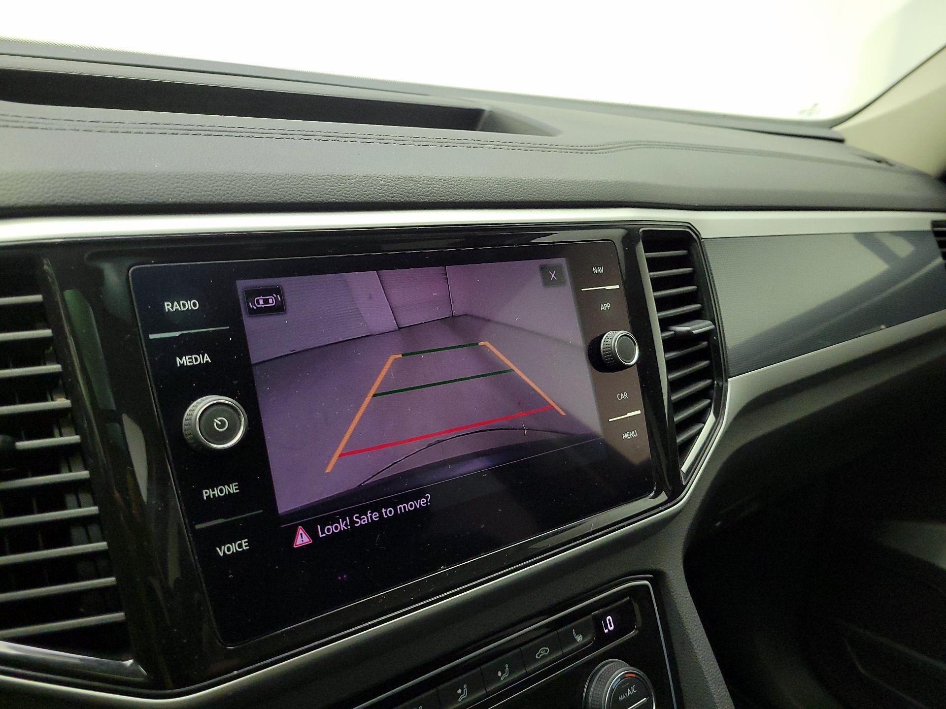 Thumbnail: 2021 Volkswagen Atlas - 15