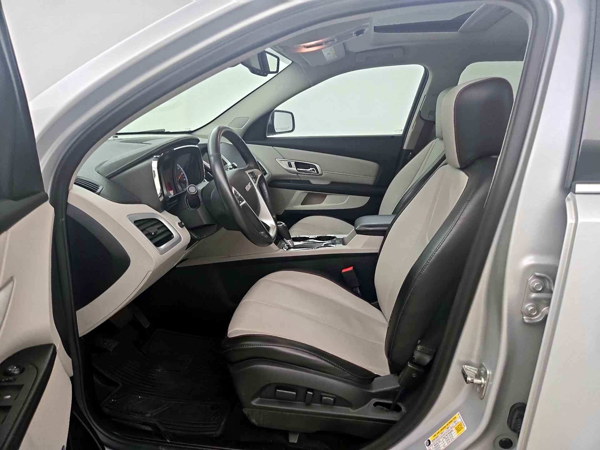Thumbnail: 2016 GMC Terrain - 11