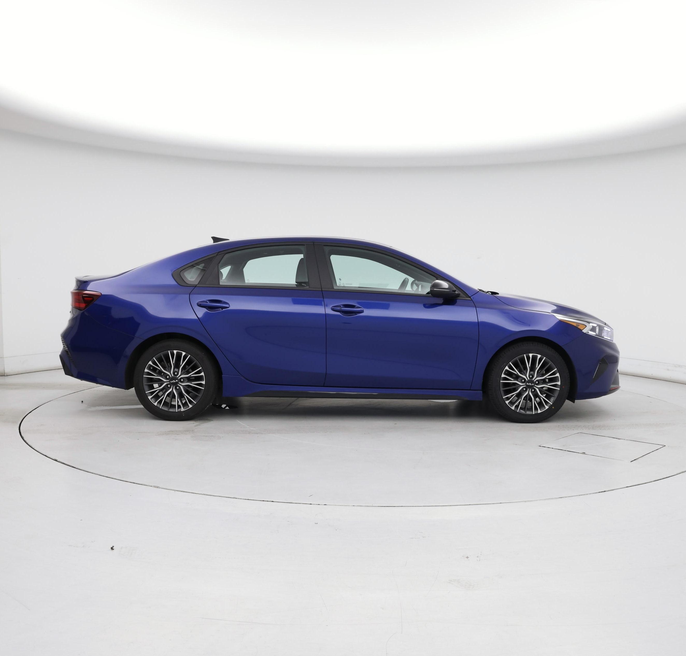 Thumbnail: 2024 Kia Forte - 7