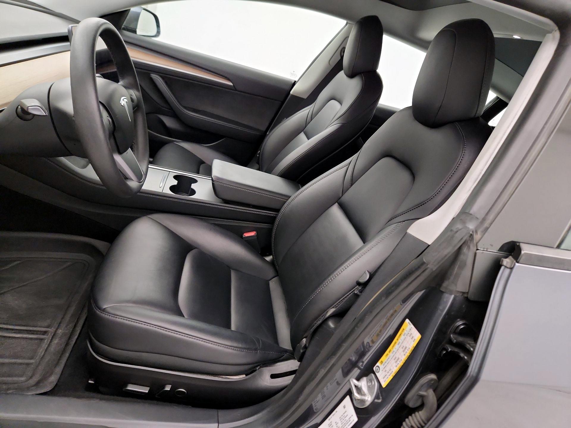 Thumbnail: 2021 Tesla Model 3 - 10