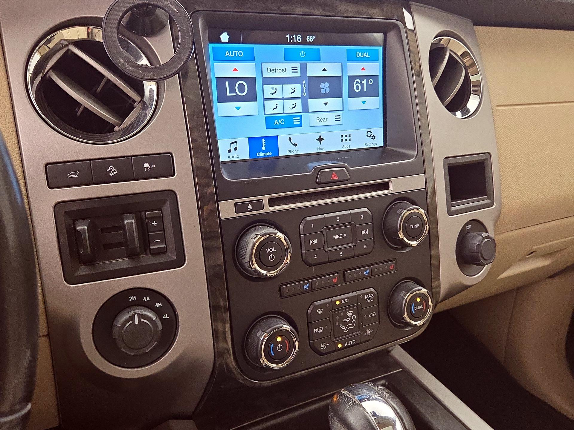 Thumbnail: 2016 Ford Expedition EL - 17