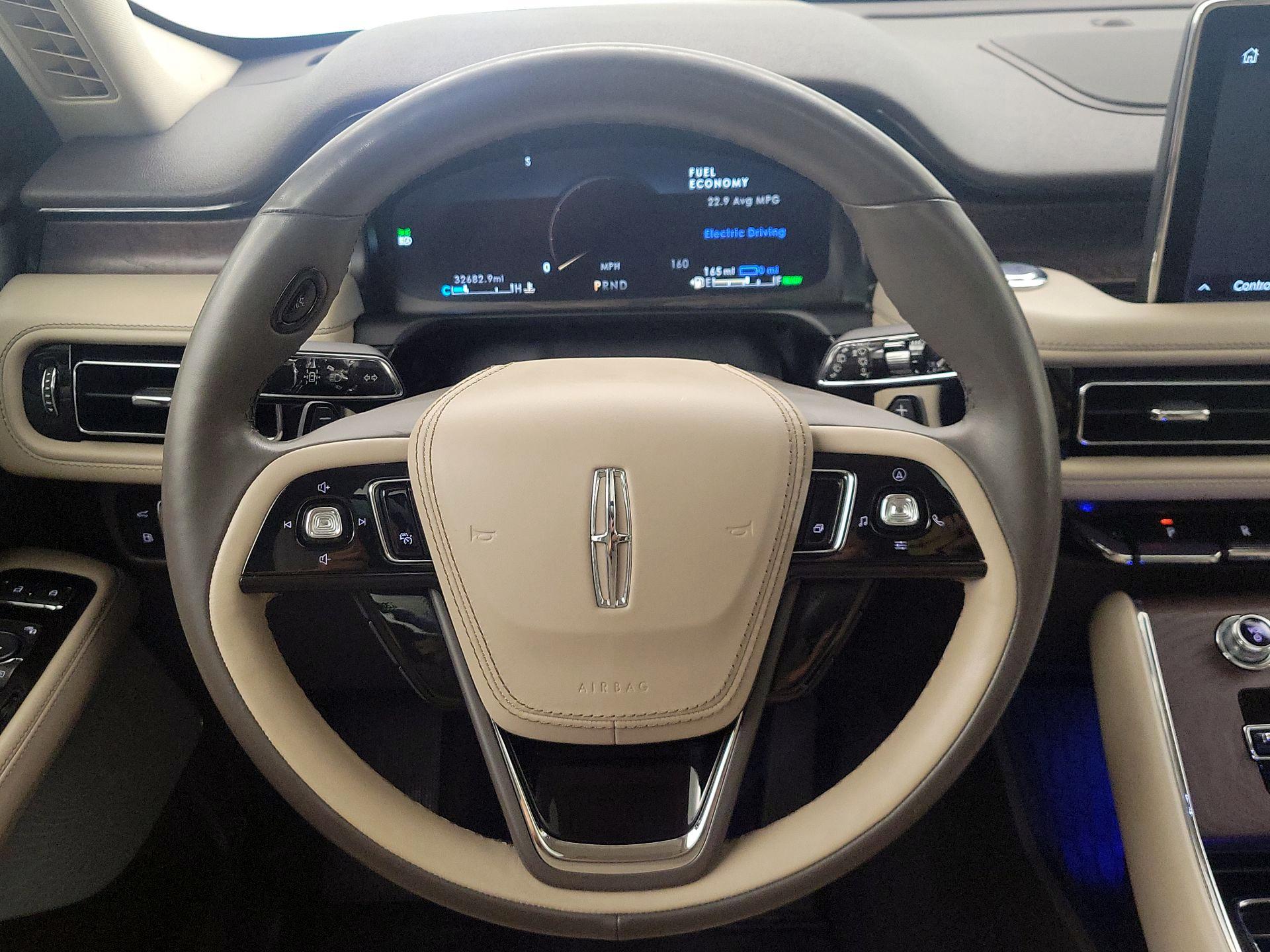 Thumbnail: 2022 Lincoln Aviator - 10
