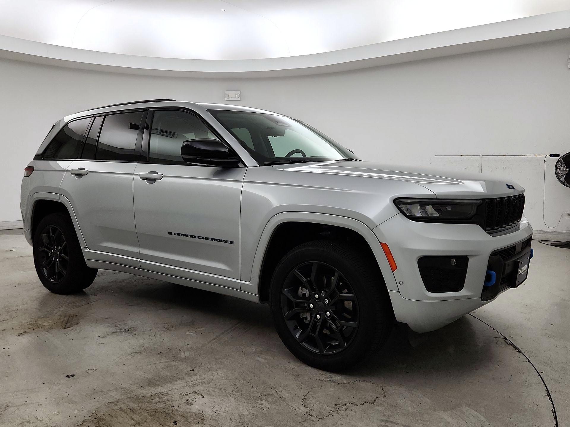 Thumbnail: 2024 Jeep Grand Cherokee - 1