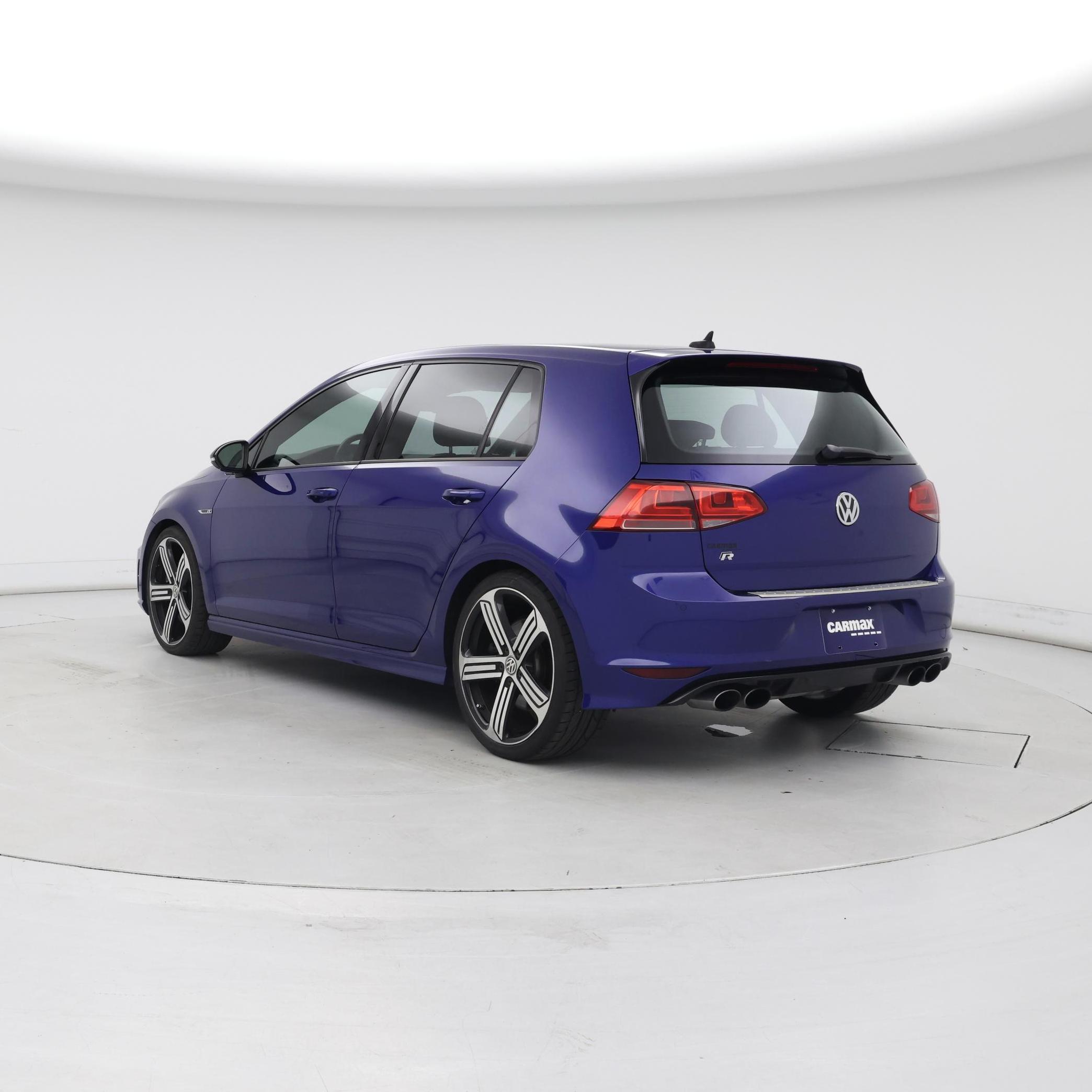 Thumbnail: 2016 Volkswagen Golf - 2