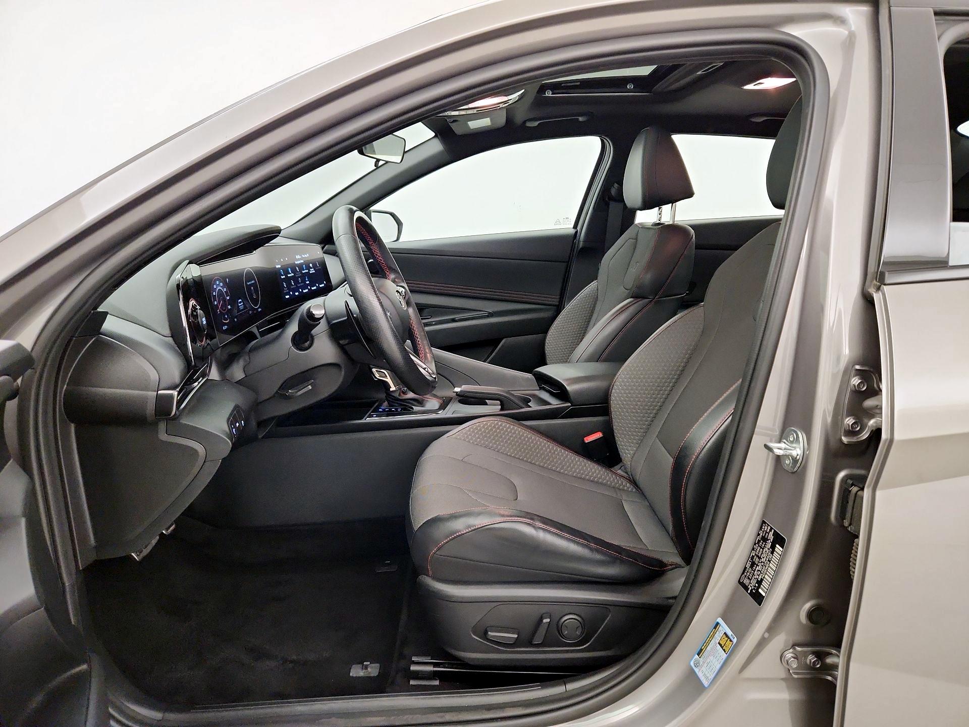 Thumbnail: 2023 Hyundai Elantra - 11