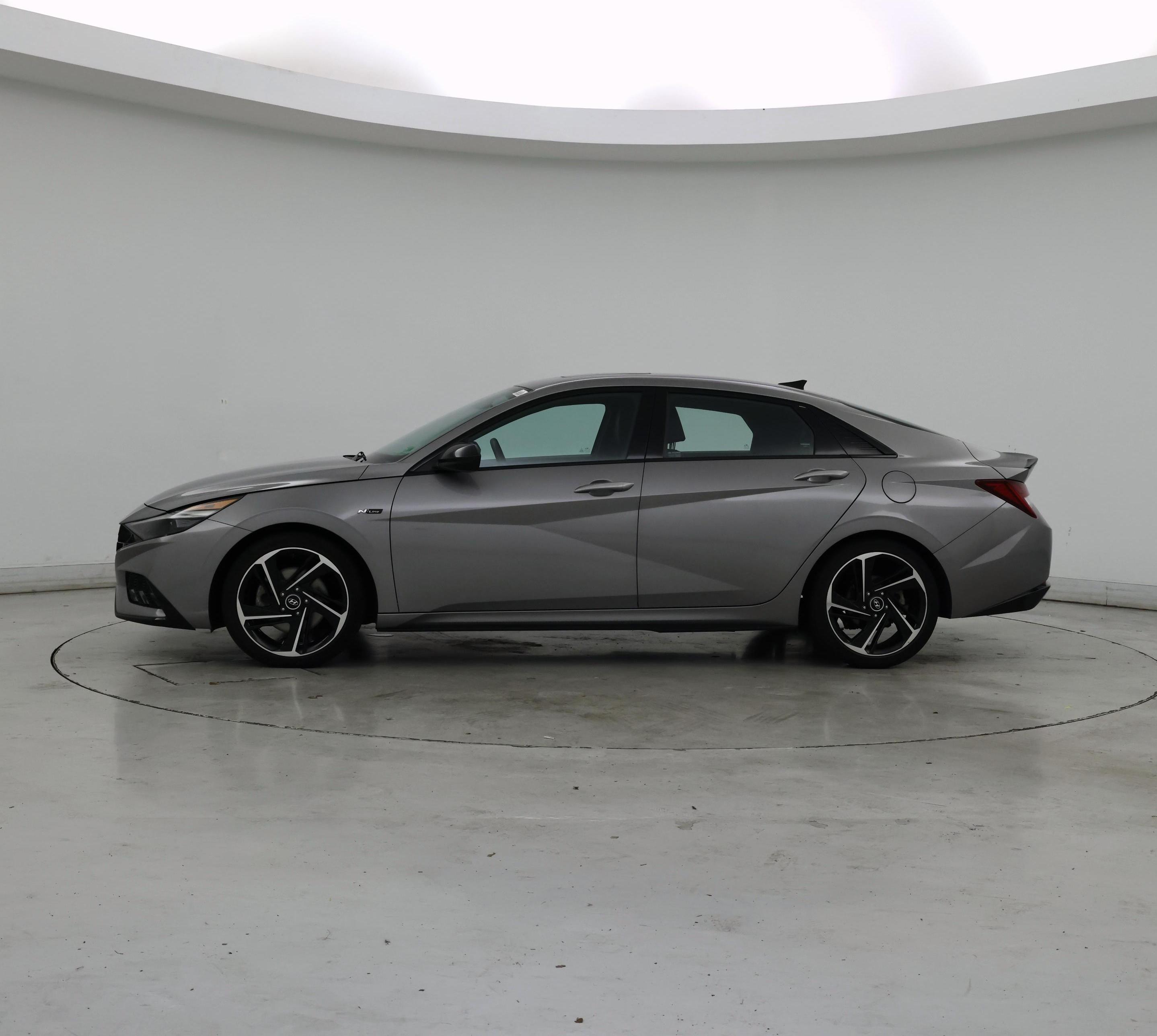 Thumbnail: 2023 Hyundai Elantra - 3