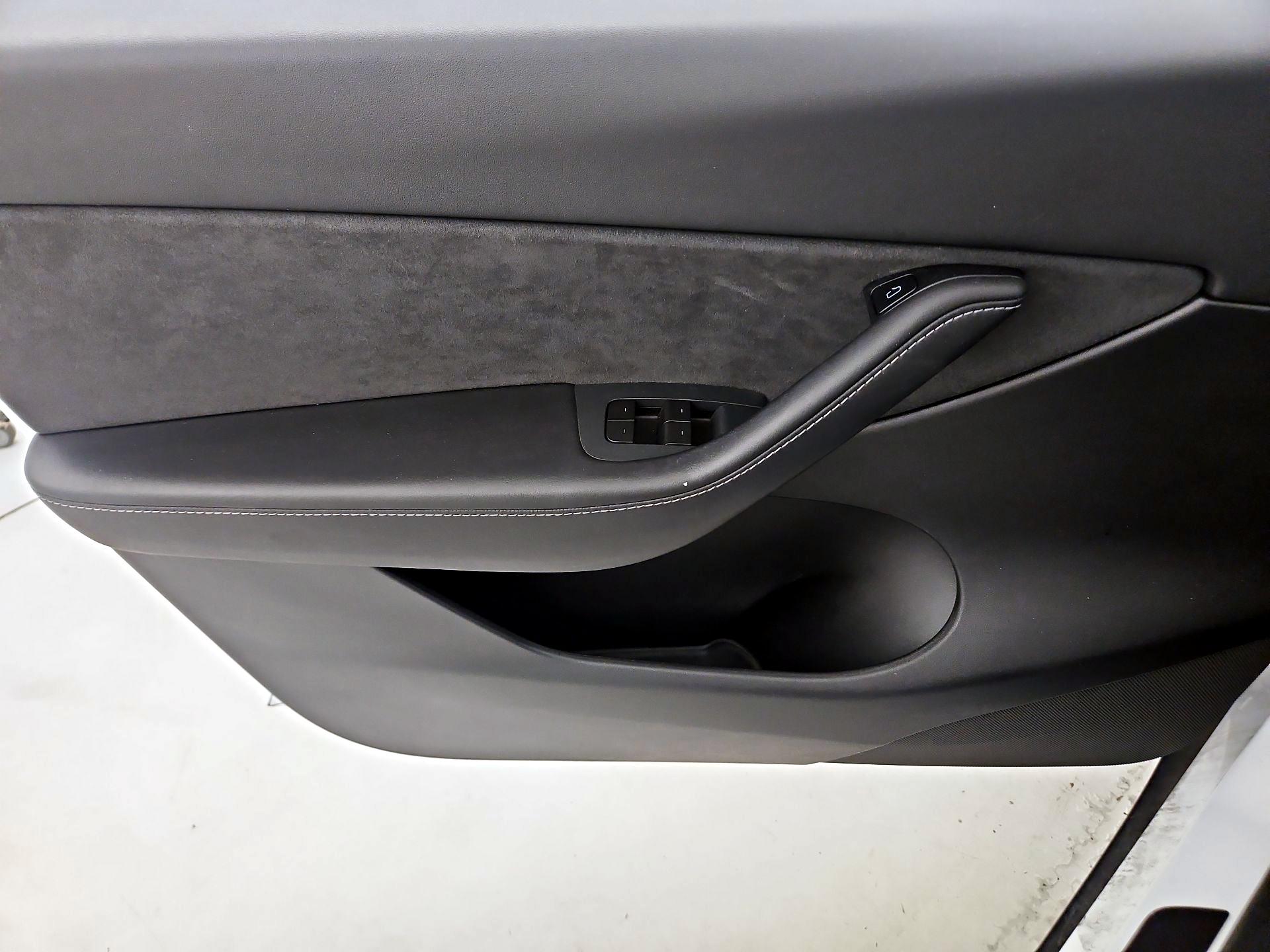 Thumbnail: 2021 Tesla Model Y - 12