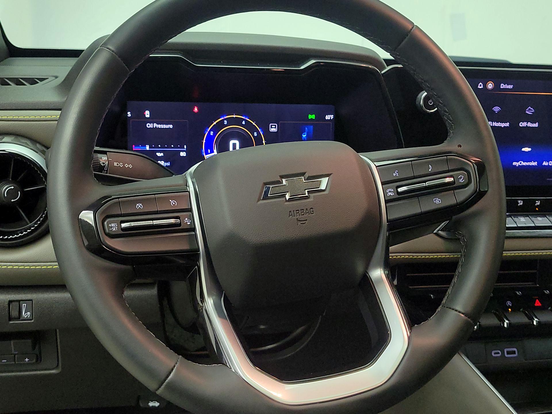 Thumbnail: 2024 Chevrolet Colorado - 10