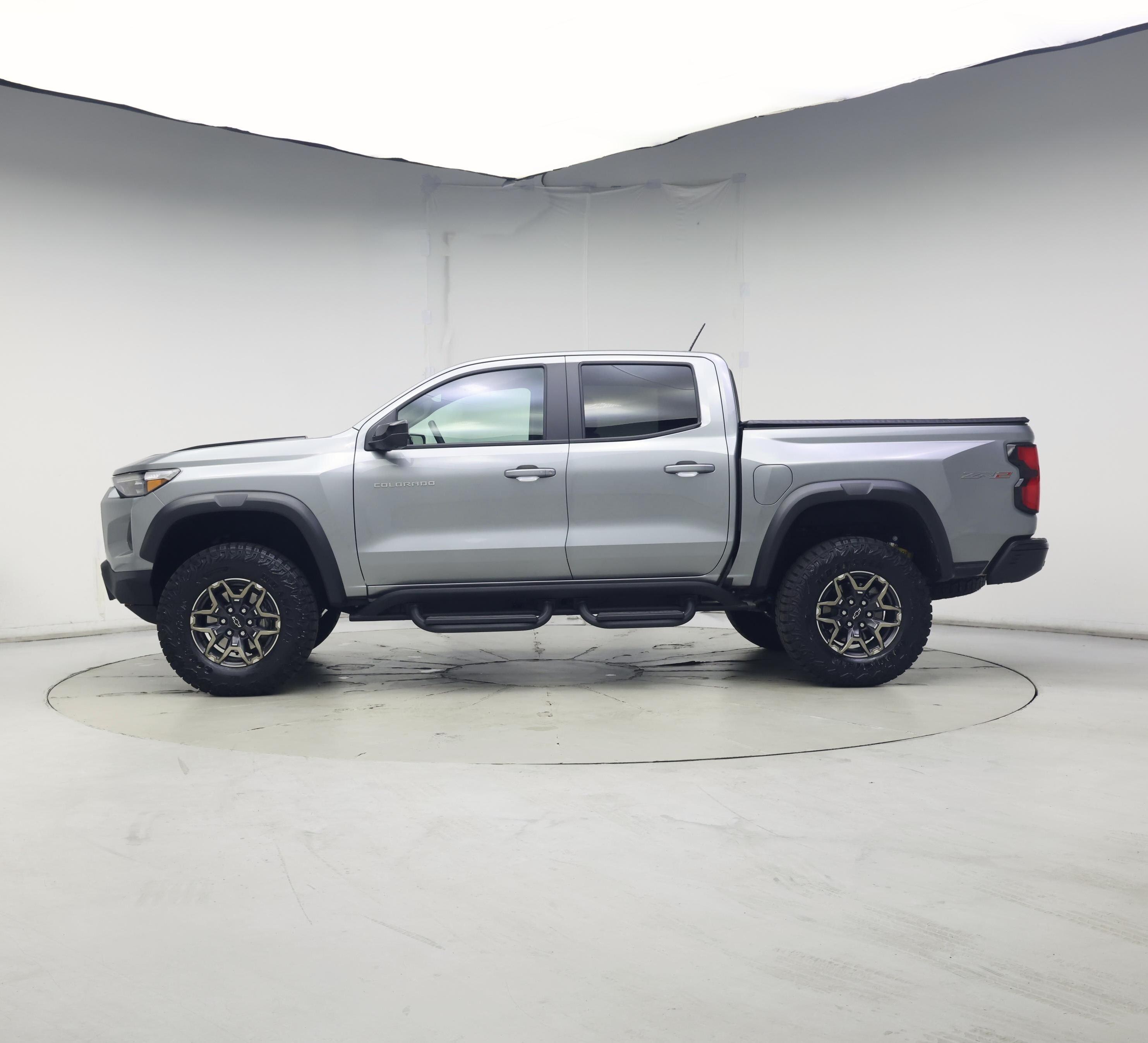 Thumbnail: 2024 Chevrolet Colorado - 3