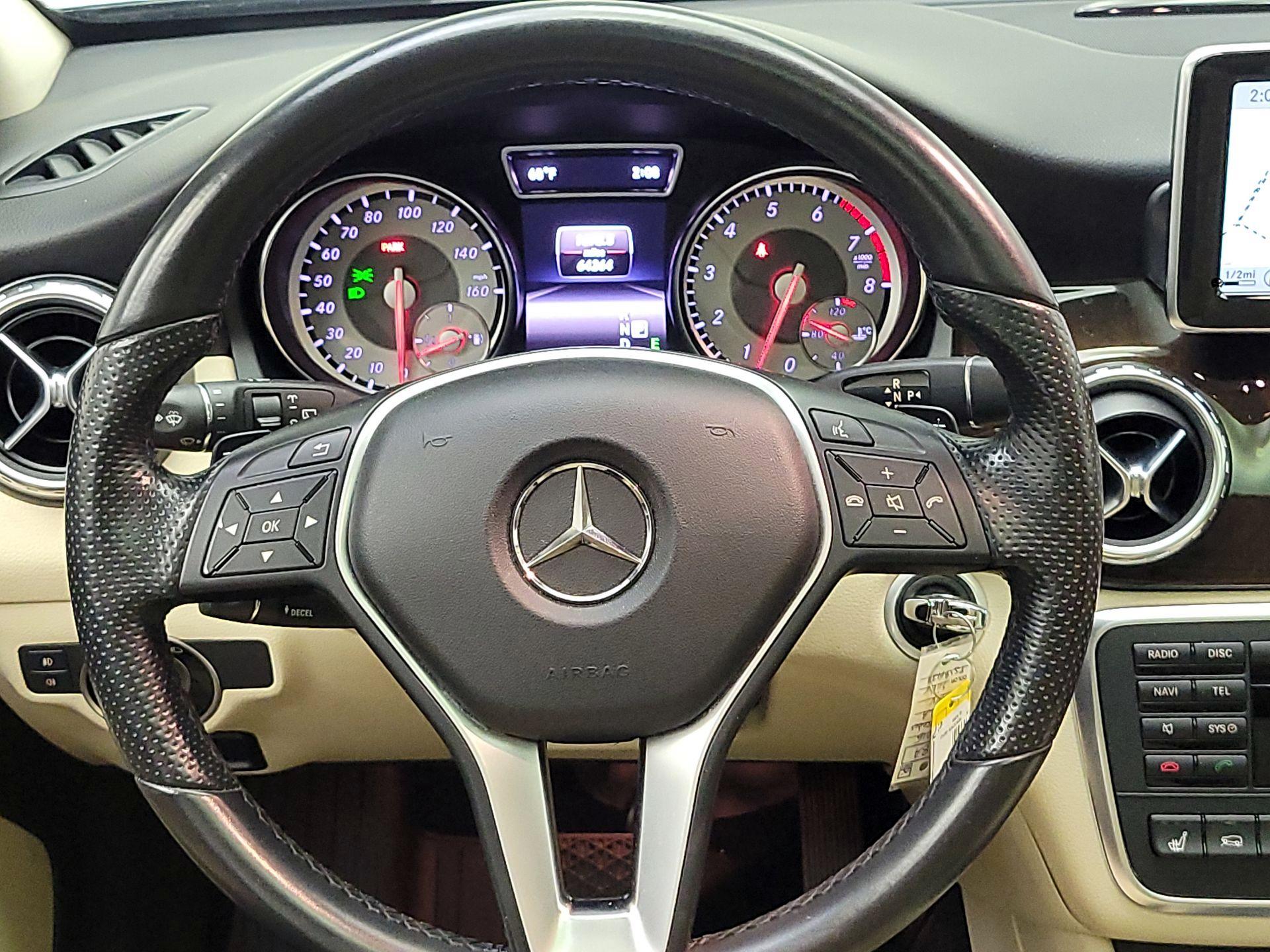 Thumbnail: 2015 Mercedes-Benz GLA - 10