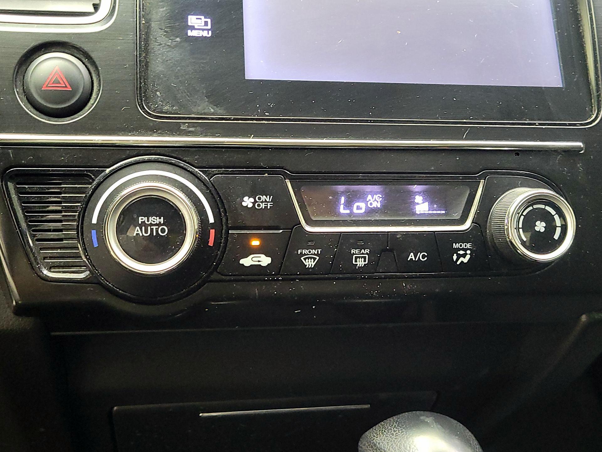 Thumbnail: 2015 Honda Civic - 16