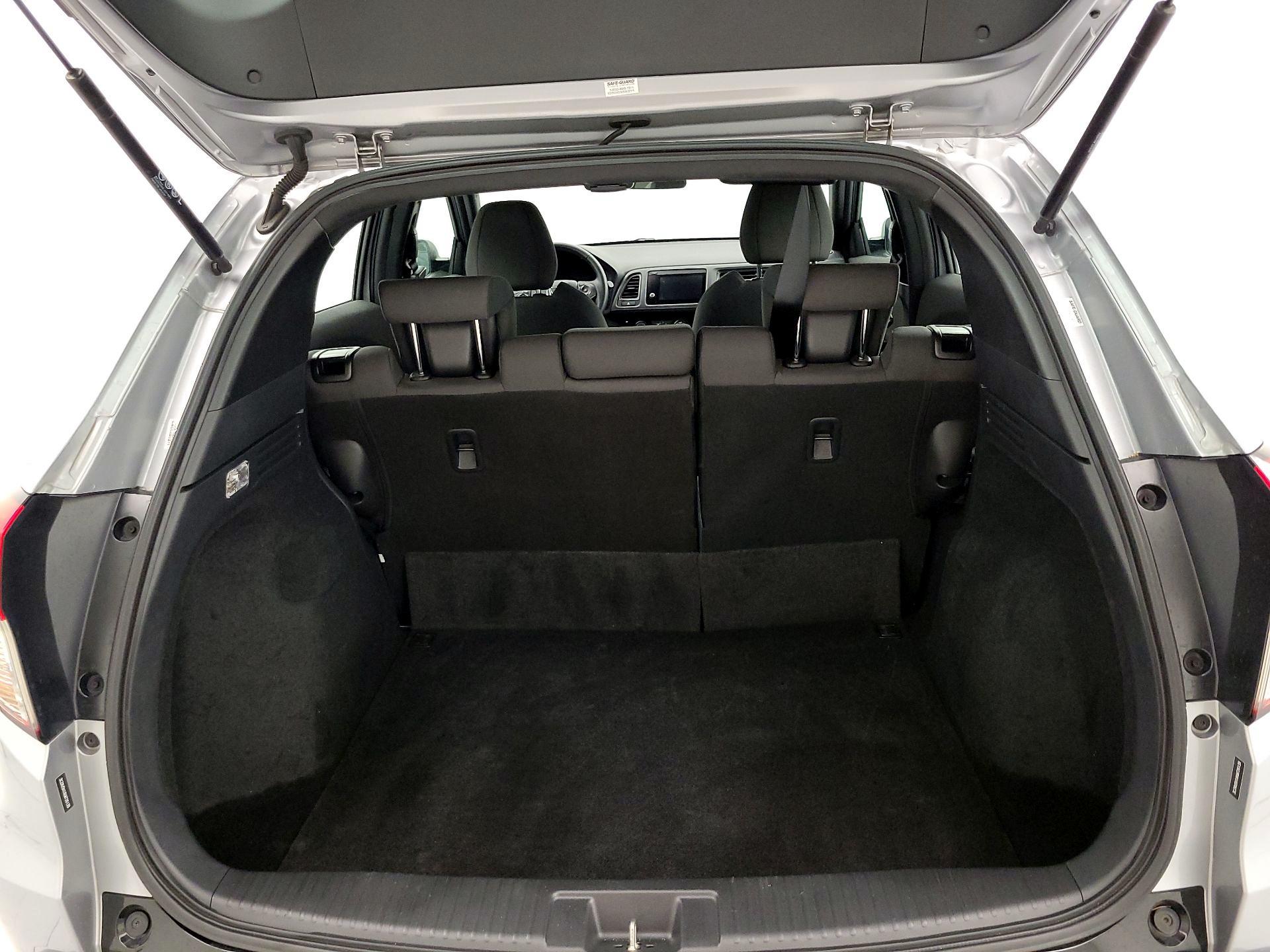 Thumbnail: 2019 Honda HR-V - 19
