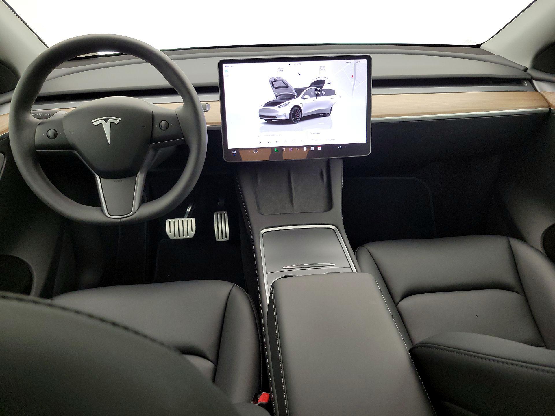 Thumbnail: 2025 Tesla Model Y - 9