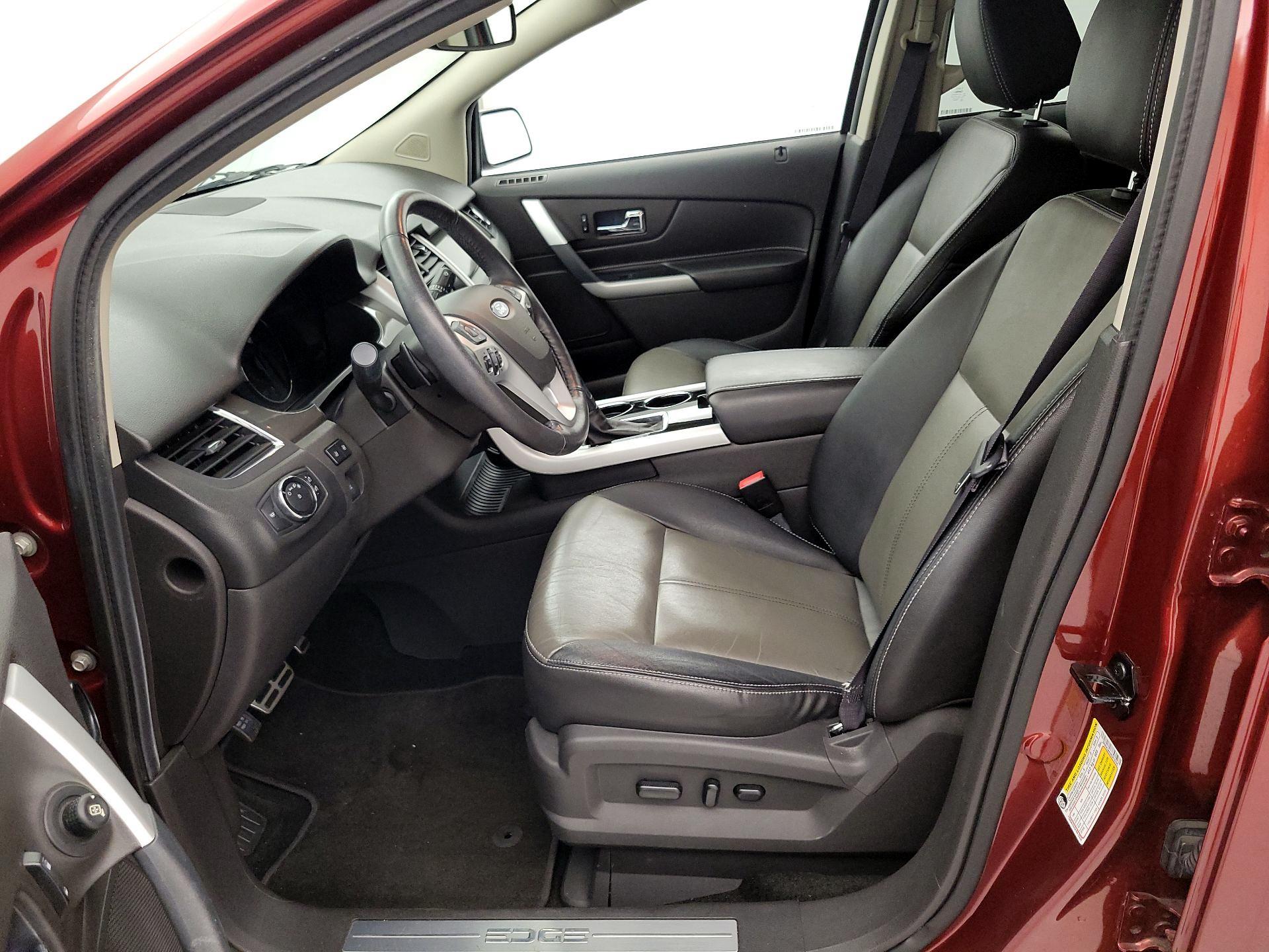 Thumbnail: 2014 Ford Edge - 11
