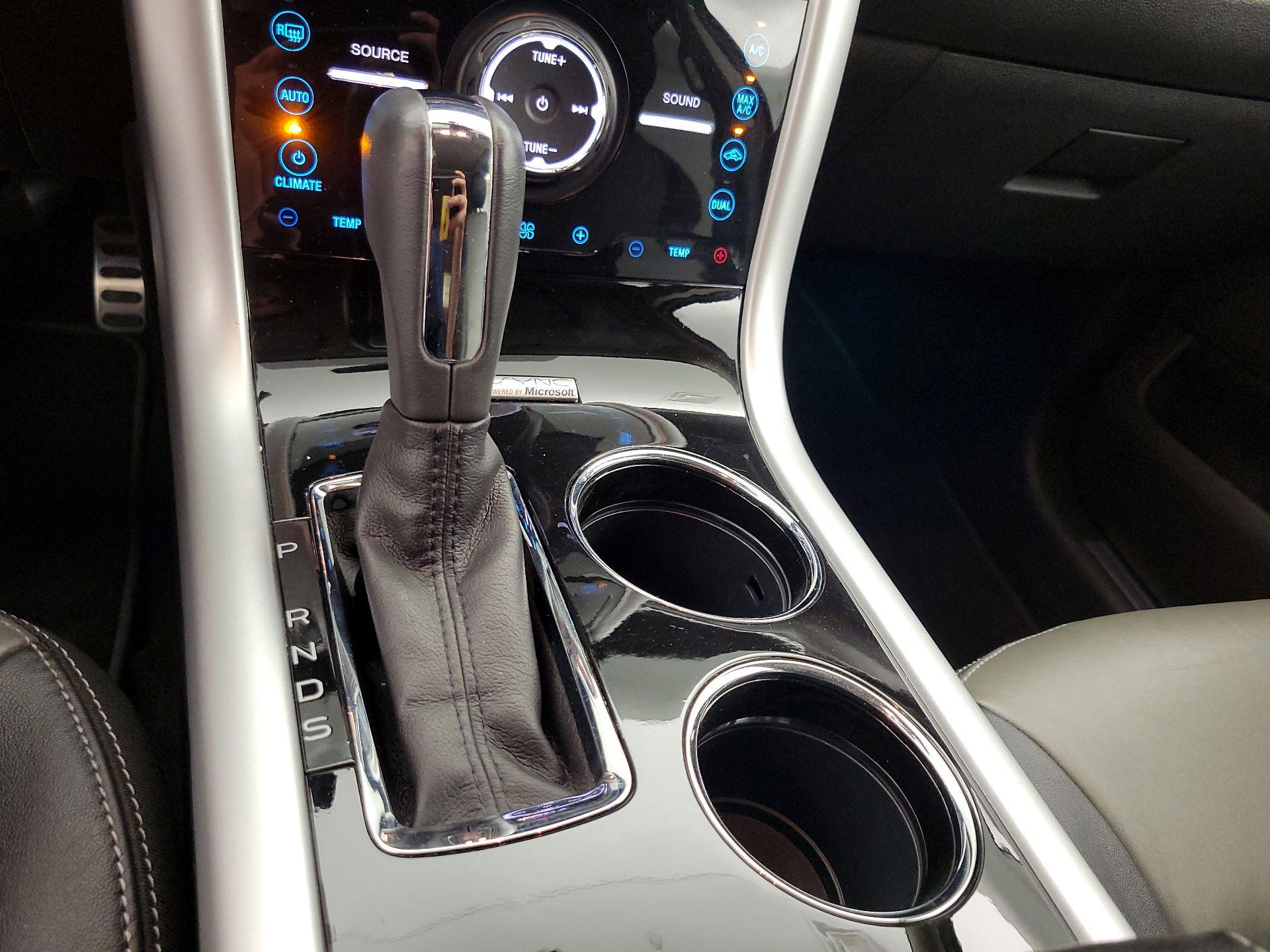 Thumbnail: 2014 Ford Edge - 17