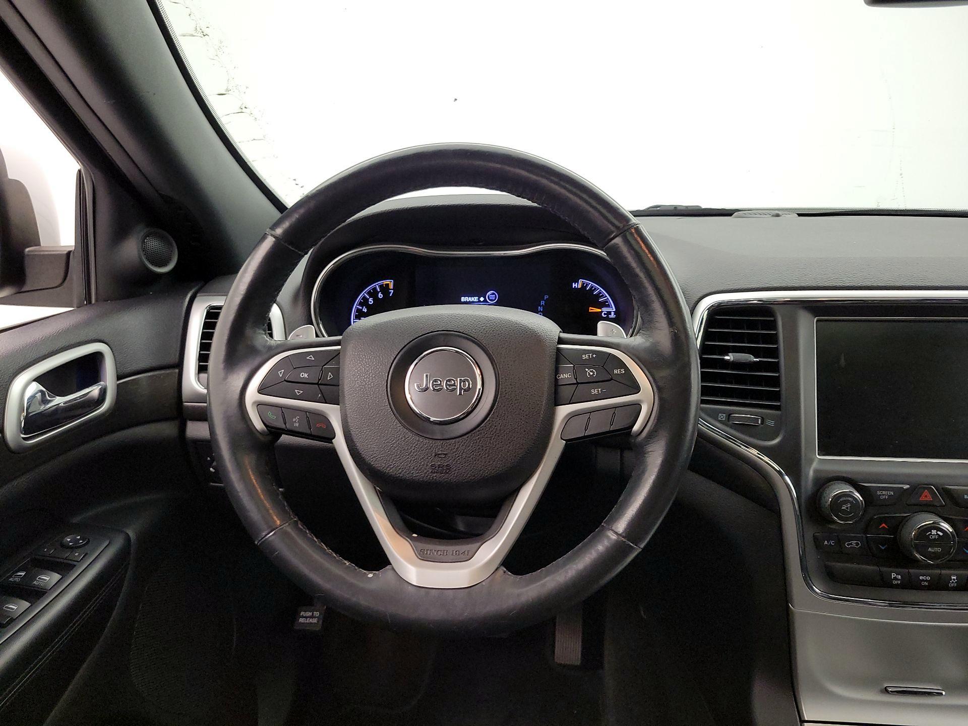 Thumbnail: 2015 Jeep Grand Cherokee - 10